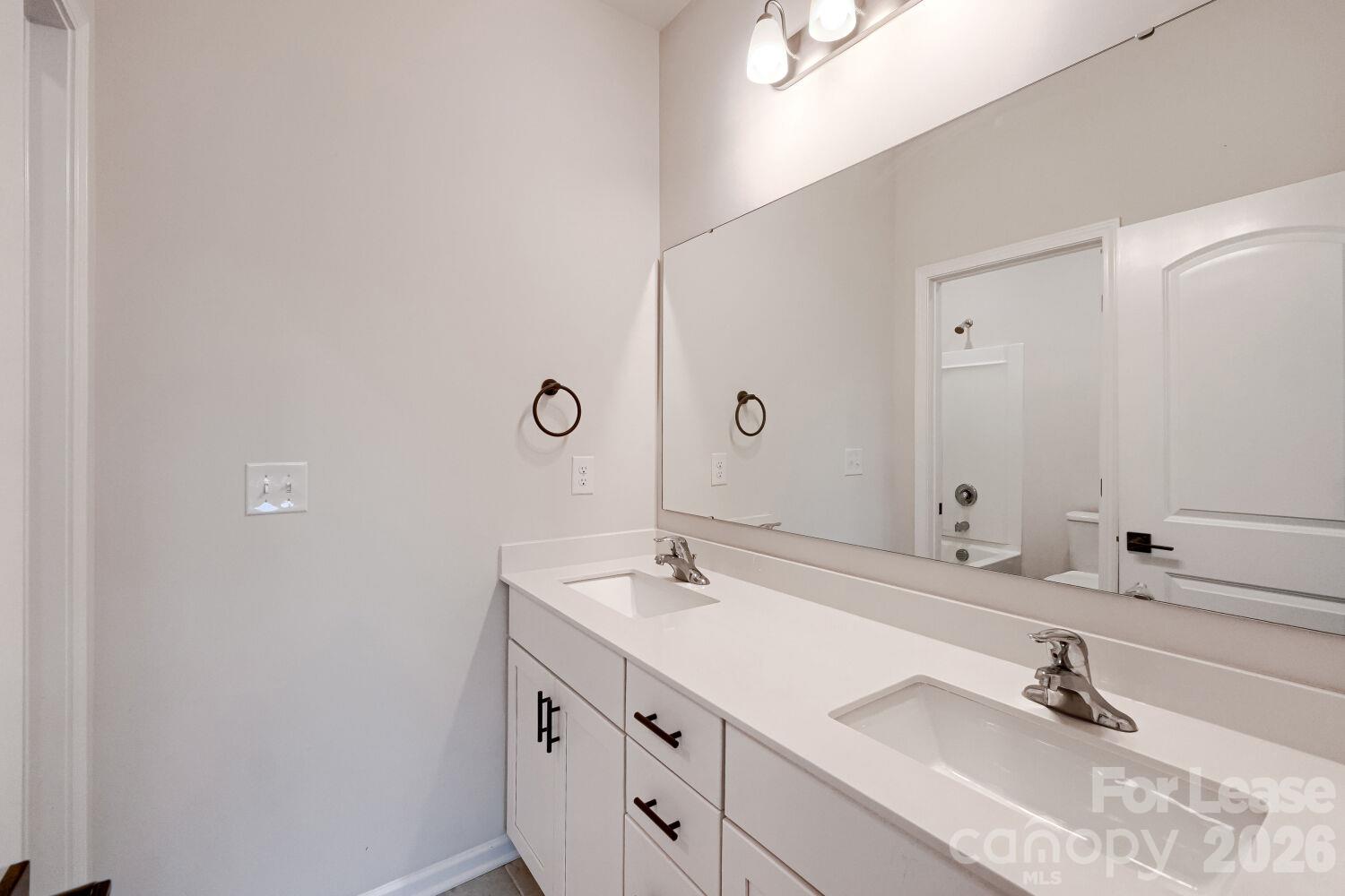1003 Yearden Lane Property Photo 25
