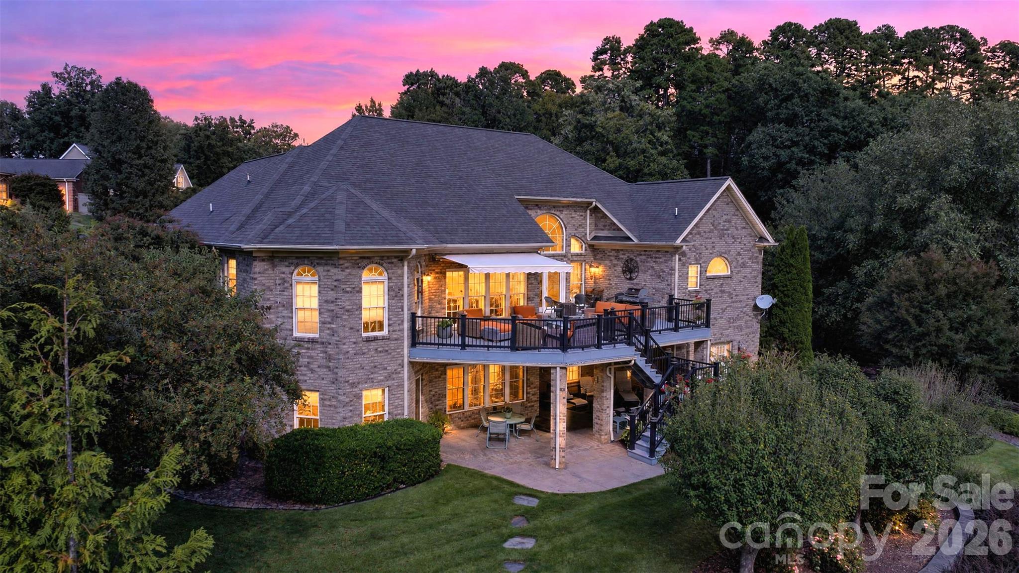 76 Divot Court Property Photo 1