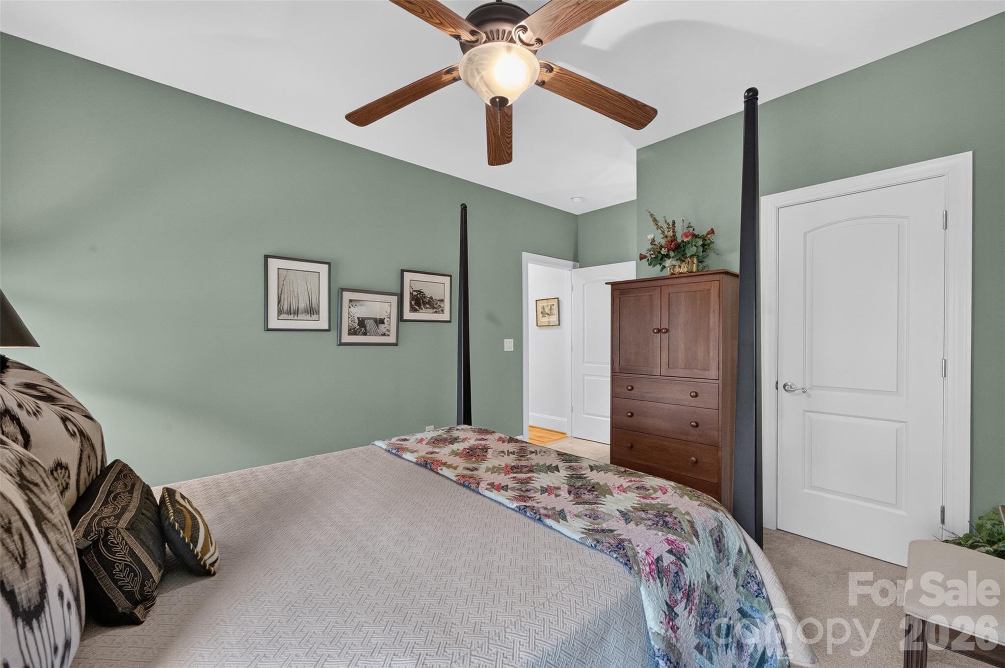 76 Divot Court Property Photo 32