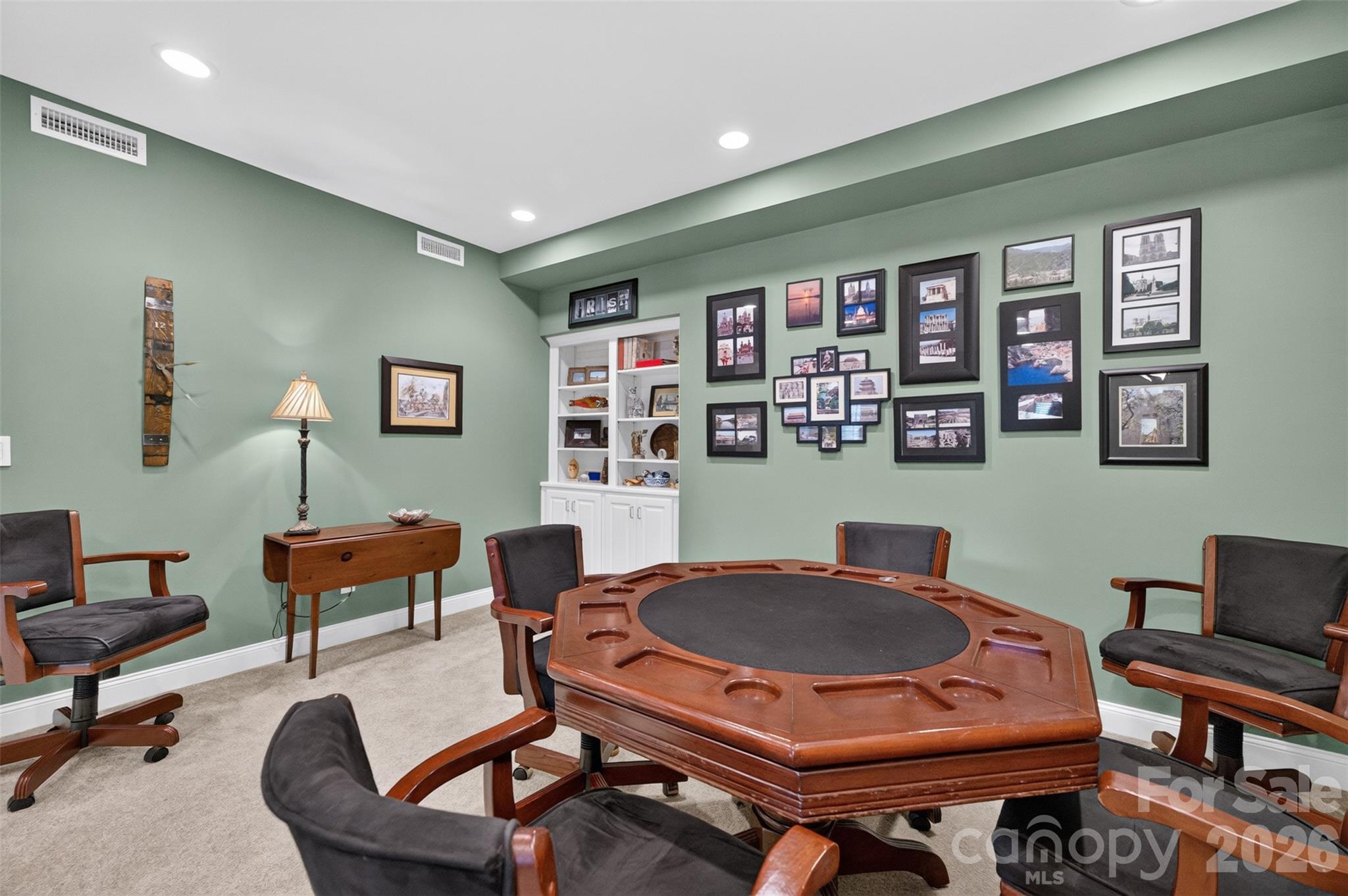 76 Divot Court Property Photo 41