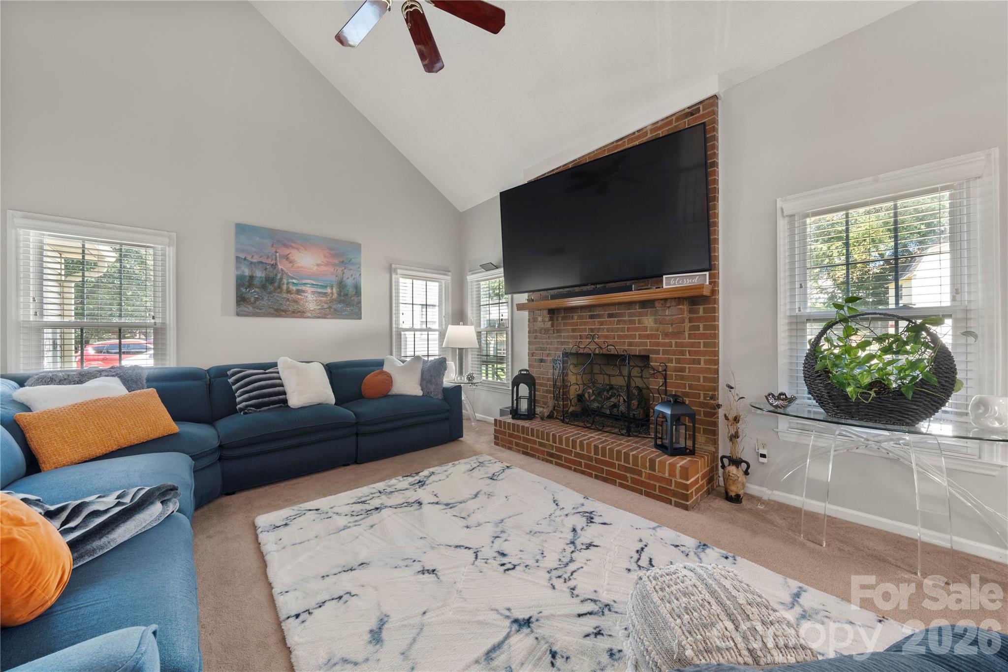 421 Halliwell Street Property Photo 12