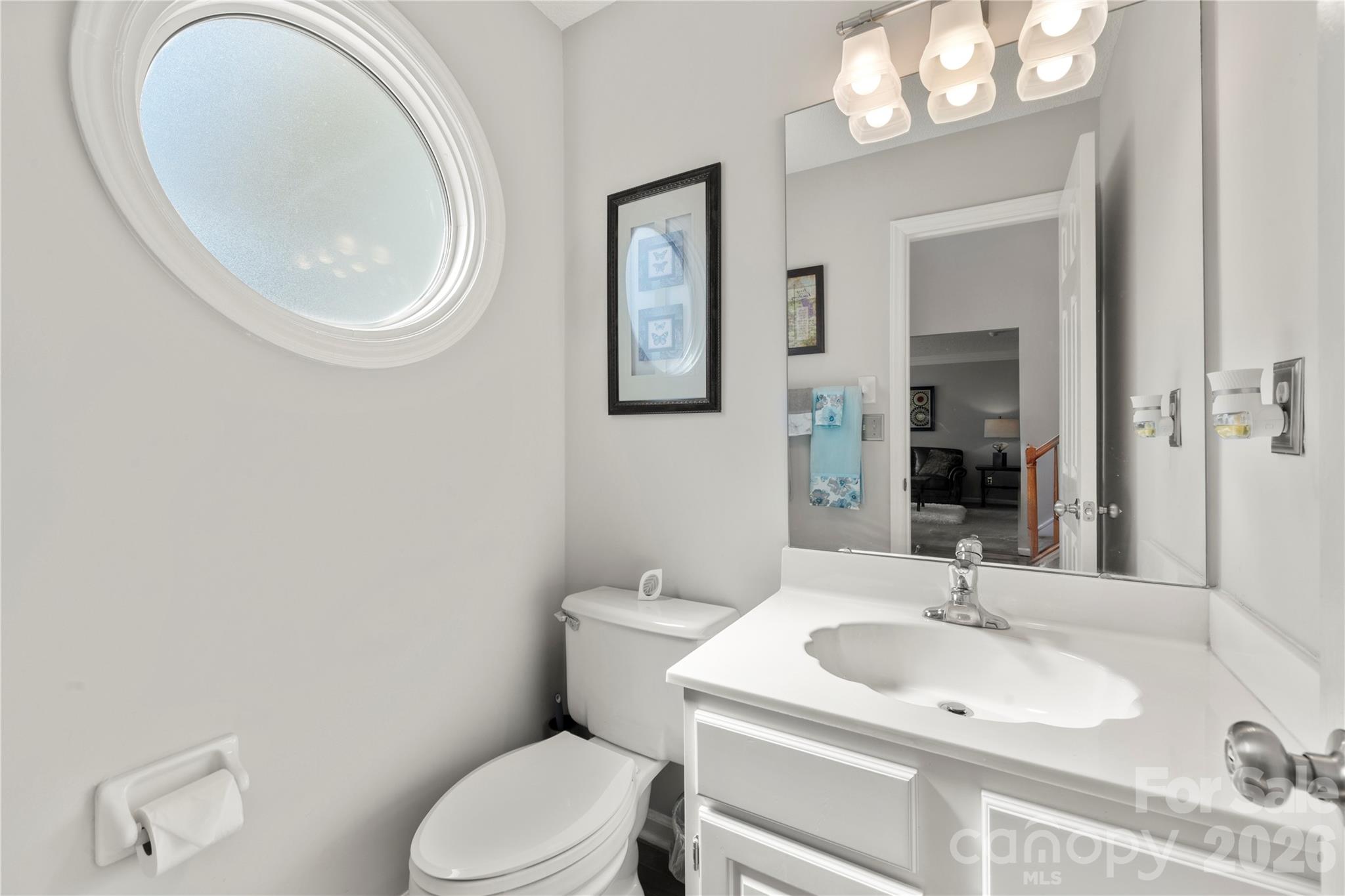 421 Halliwell Street Property Photo 25