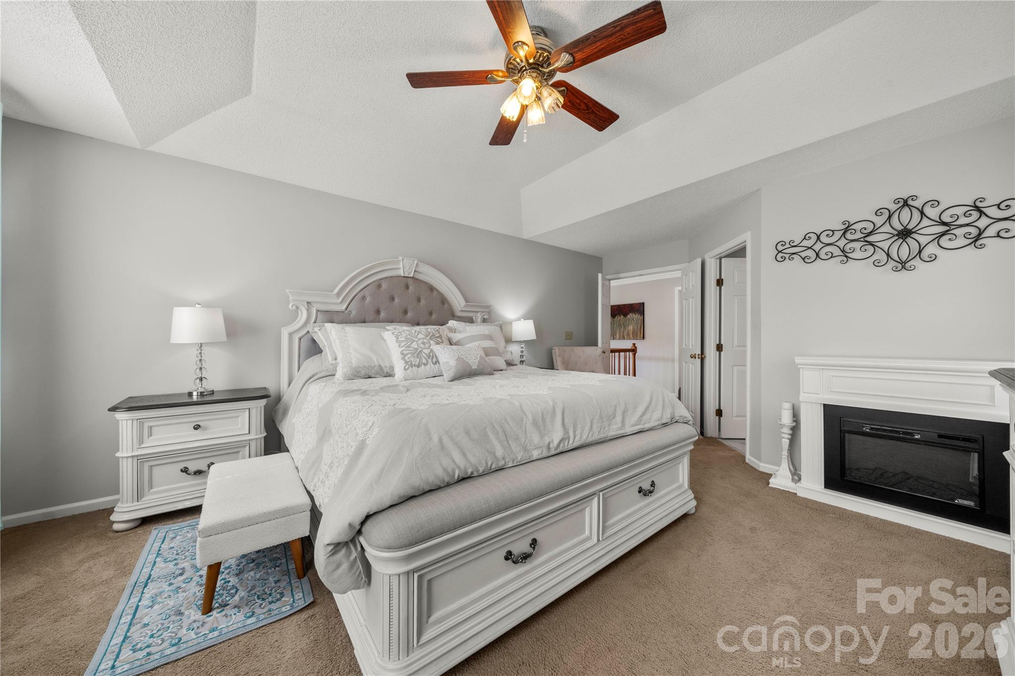 421 Halliwell Street Property Photo 32