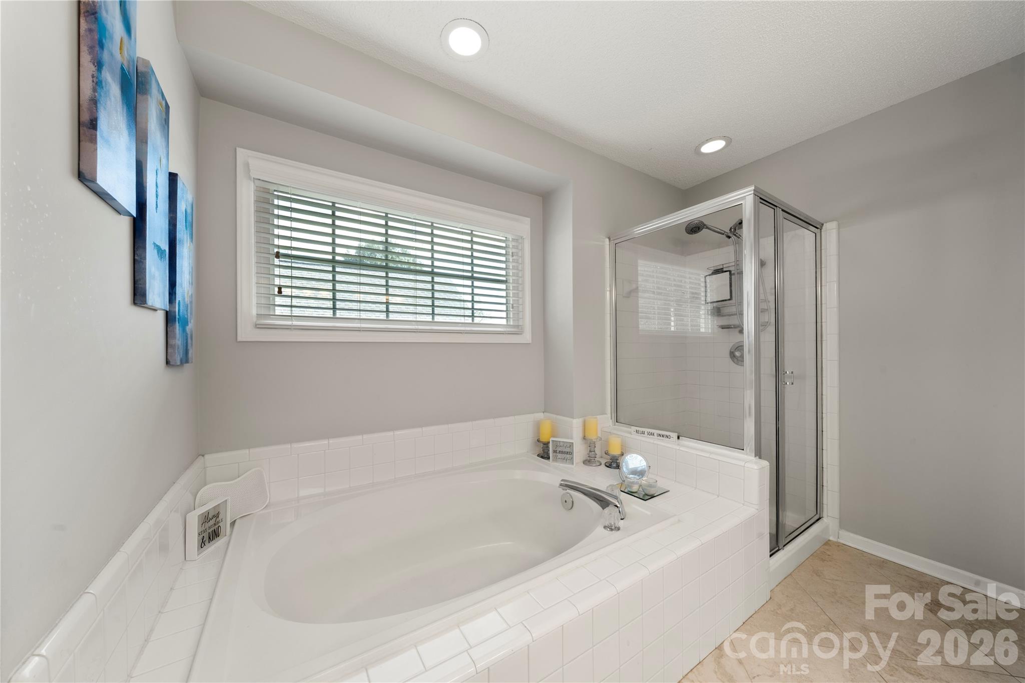 421 Halliwell Street Property Photo 34