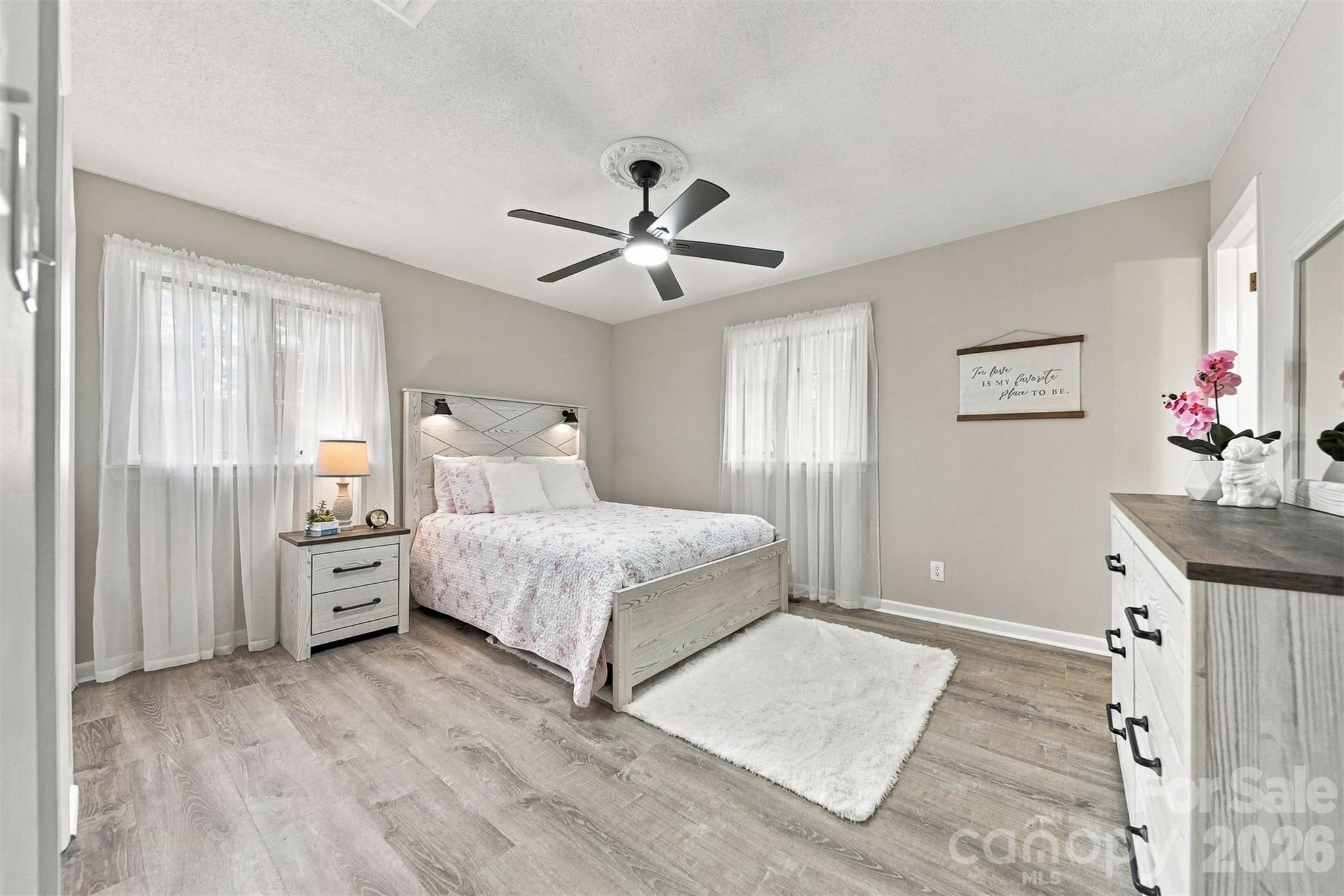 803 E 24th Street Property Photo 17