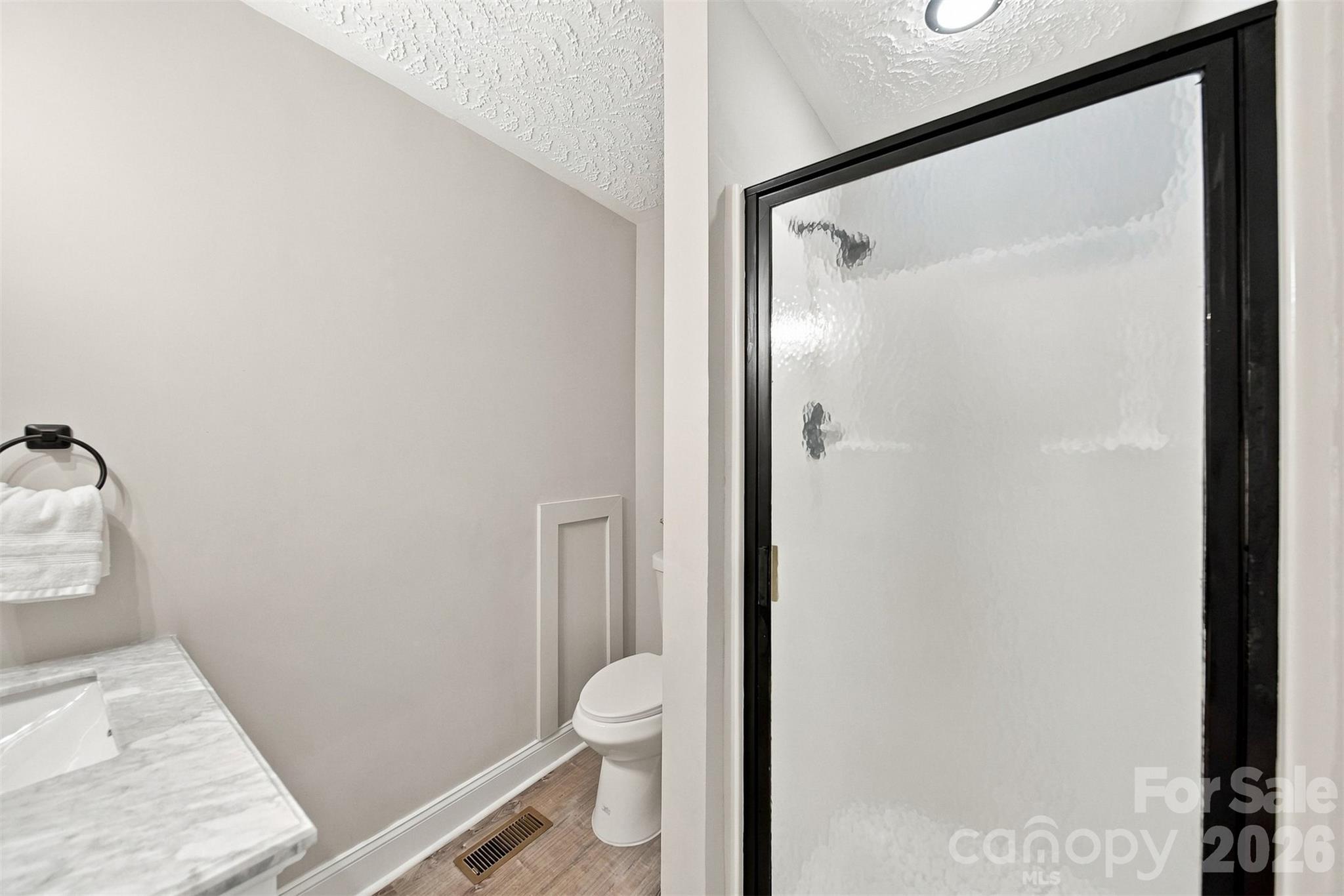 803 E 24th Street Property Photo 23