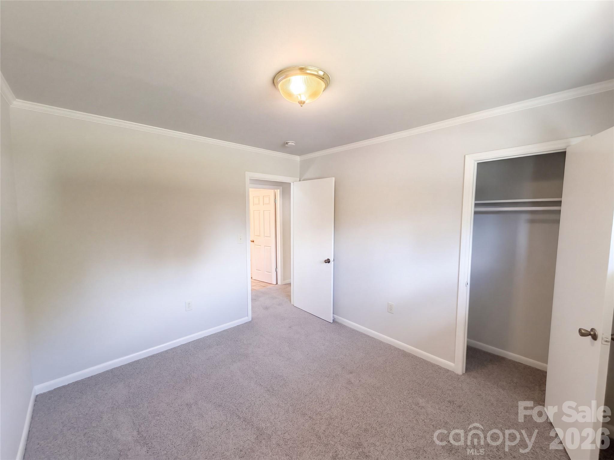 264 Crowell Drive Property Photo 4