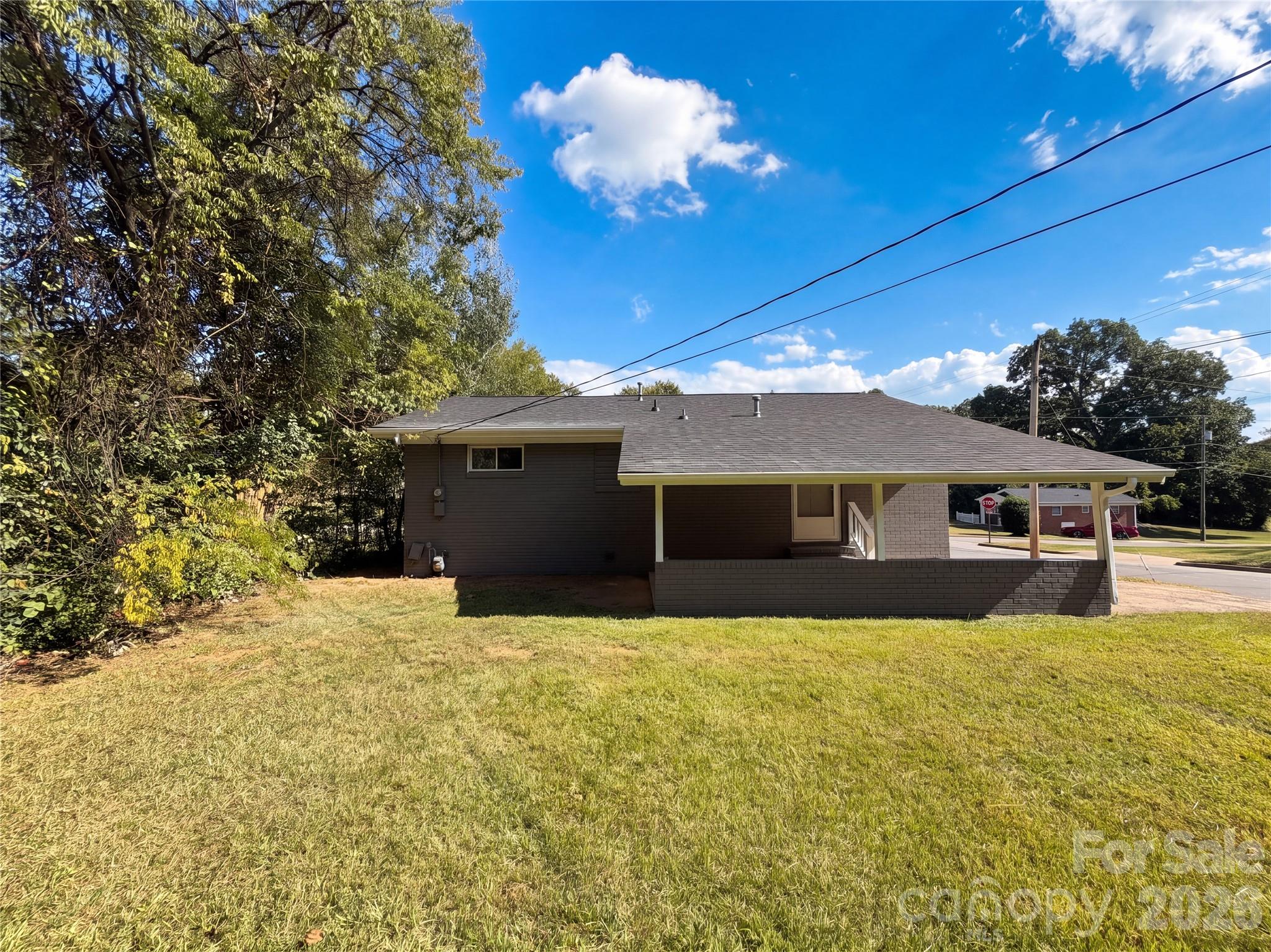 264 Crowell Drive Property Photo 5