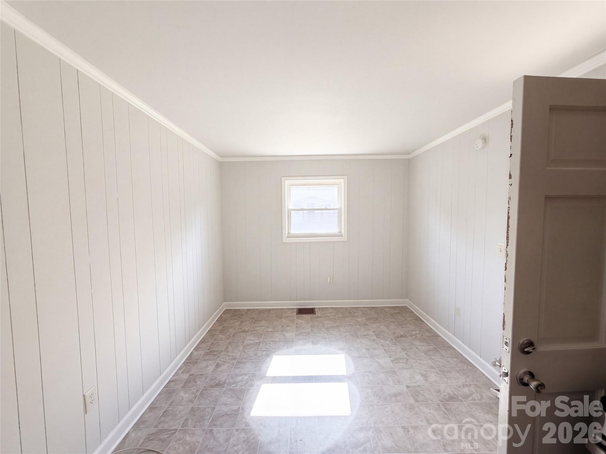 264 Crowell Drive Property Photo 7
