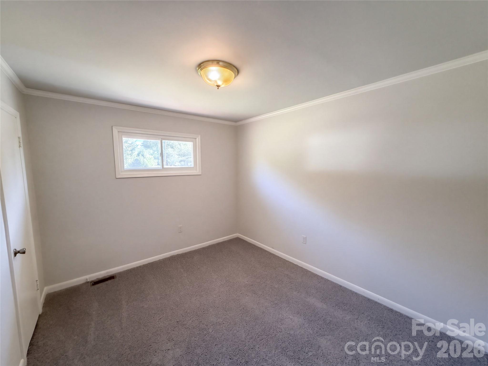264 Crowell Drive Property Photo 10