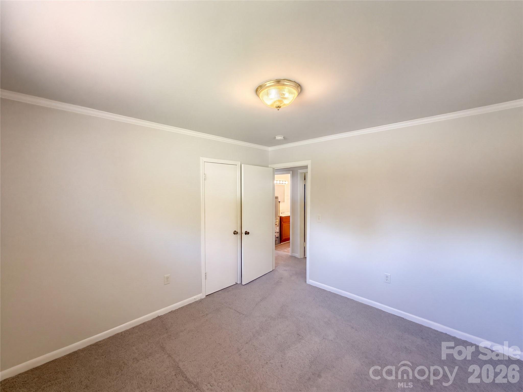264 Crowell Drive Property Photo 12