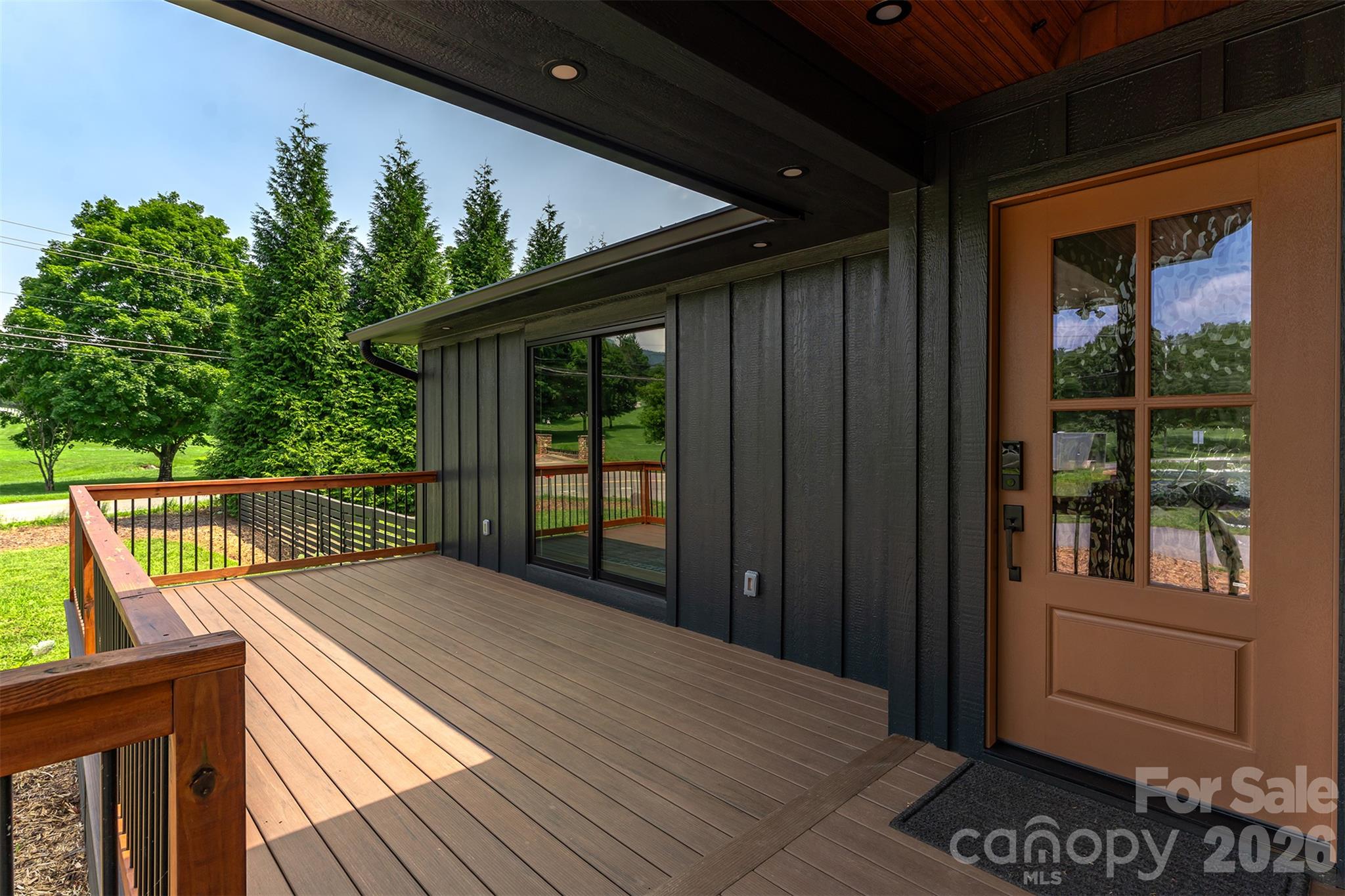 11 Pine Circle Property Photo 4