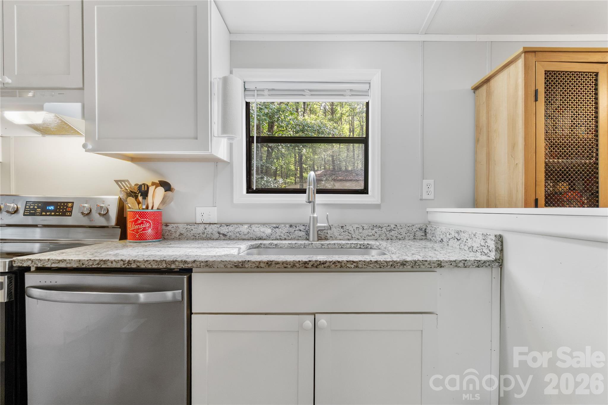 15810 Silver Road Property Photo 9