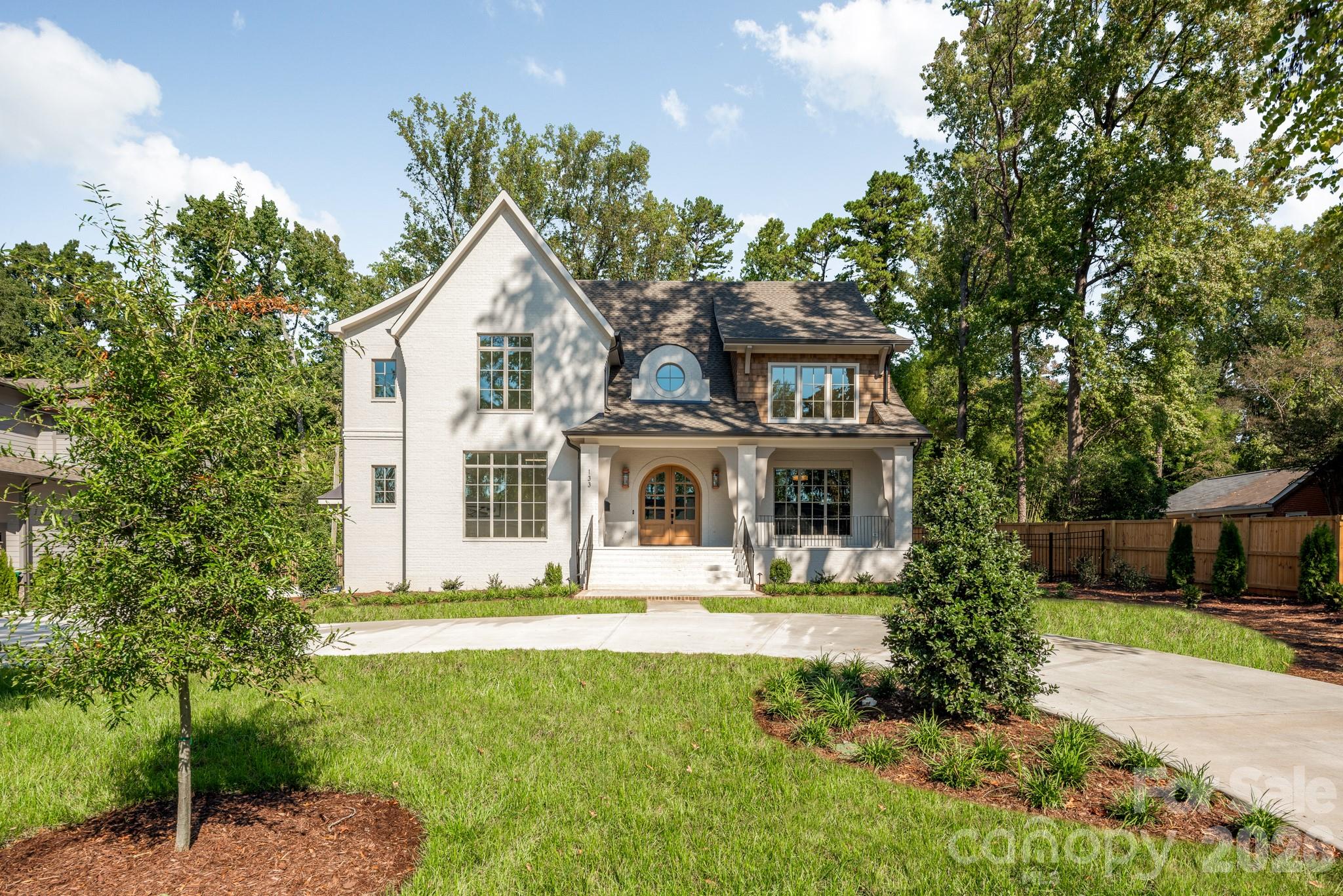 133 Wonderwood Drive Property Photo 1