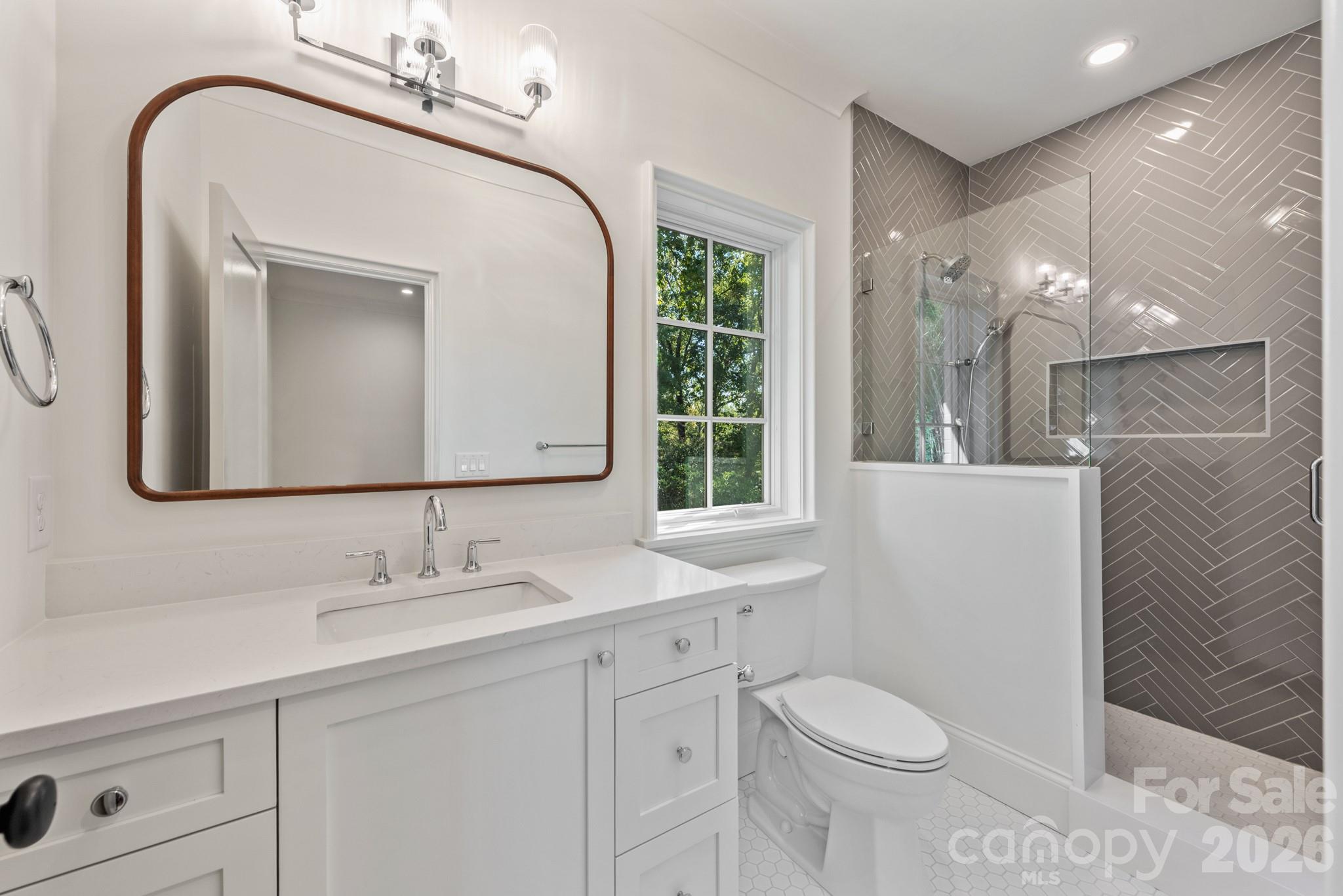 133 Wonderwood Drive Property Photo 29