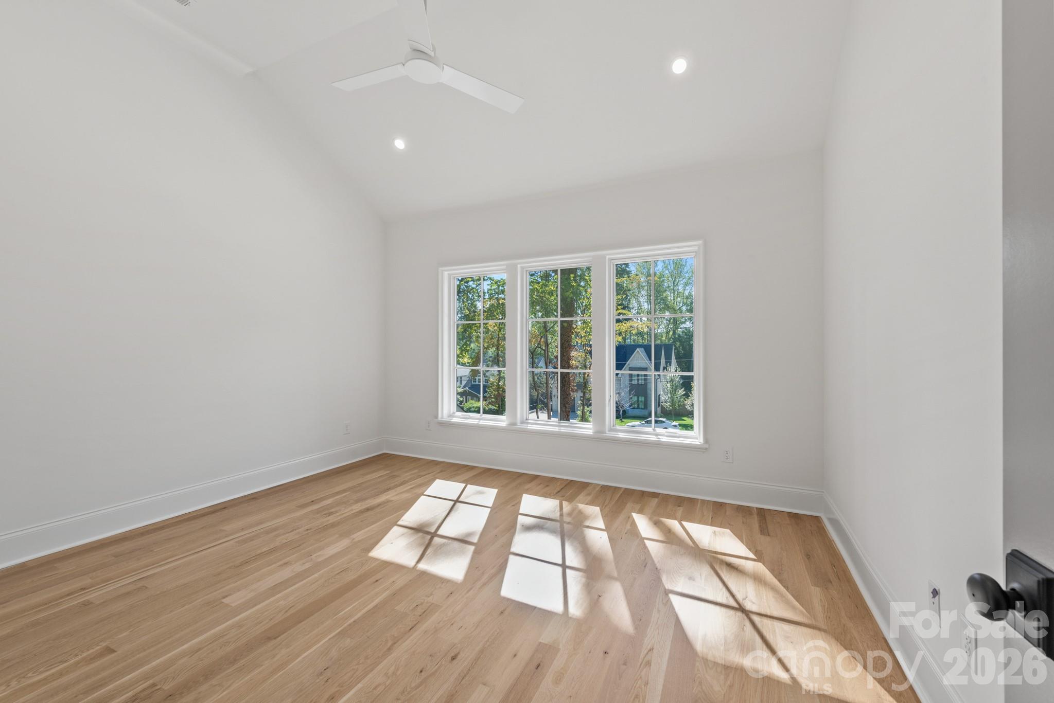 133 Wonderwood Drive Property Photo 30