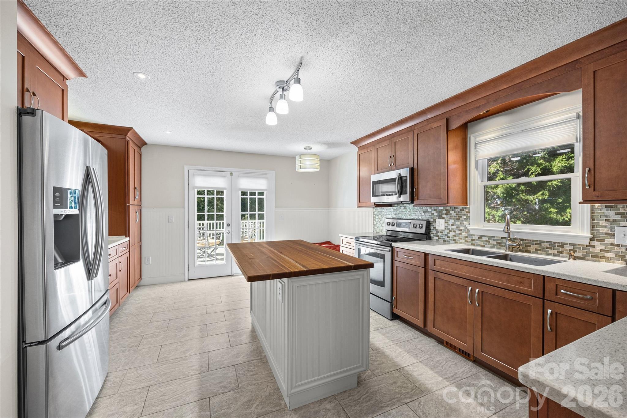 152 Sea Island Boulevard 30 Property Photo 9