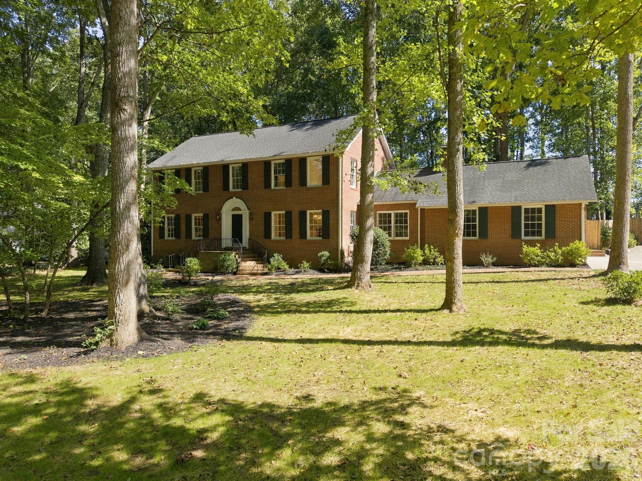 321 Camelot Drive Property Photo 2