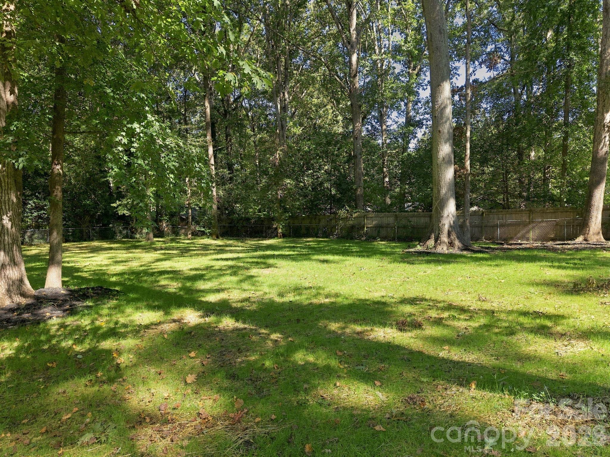 321 Camelot Drive Property Photo 9