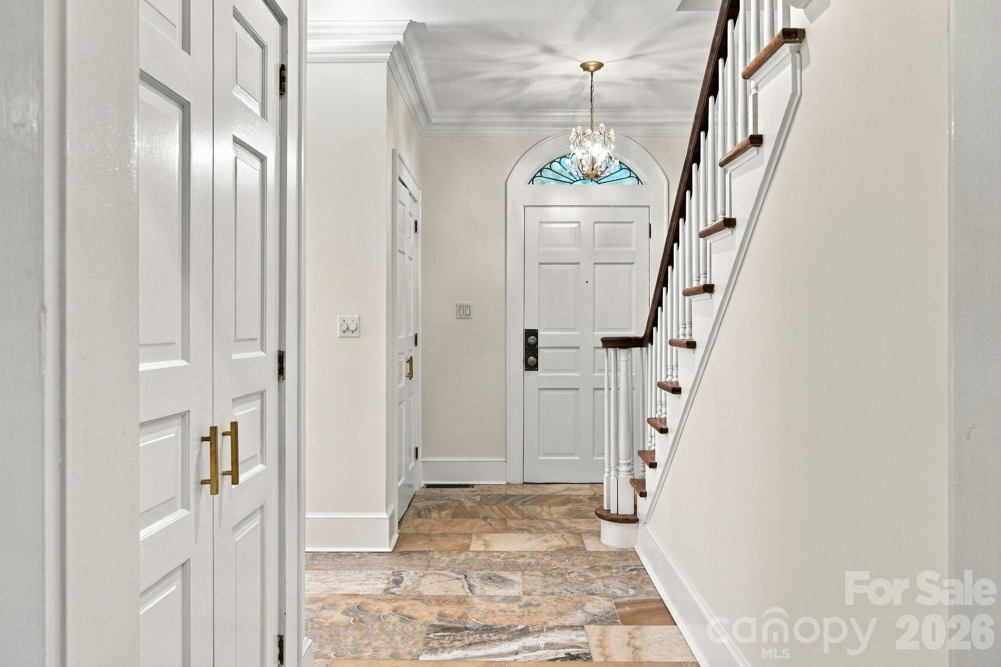 321 Camelot Drive Property Photo 14