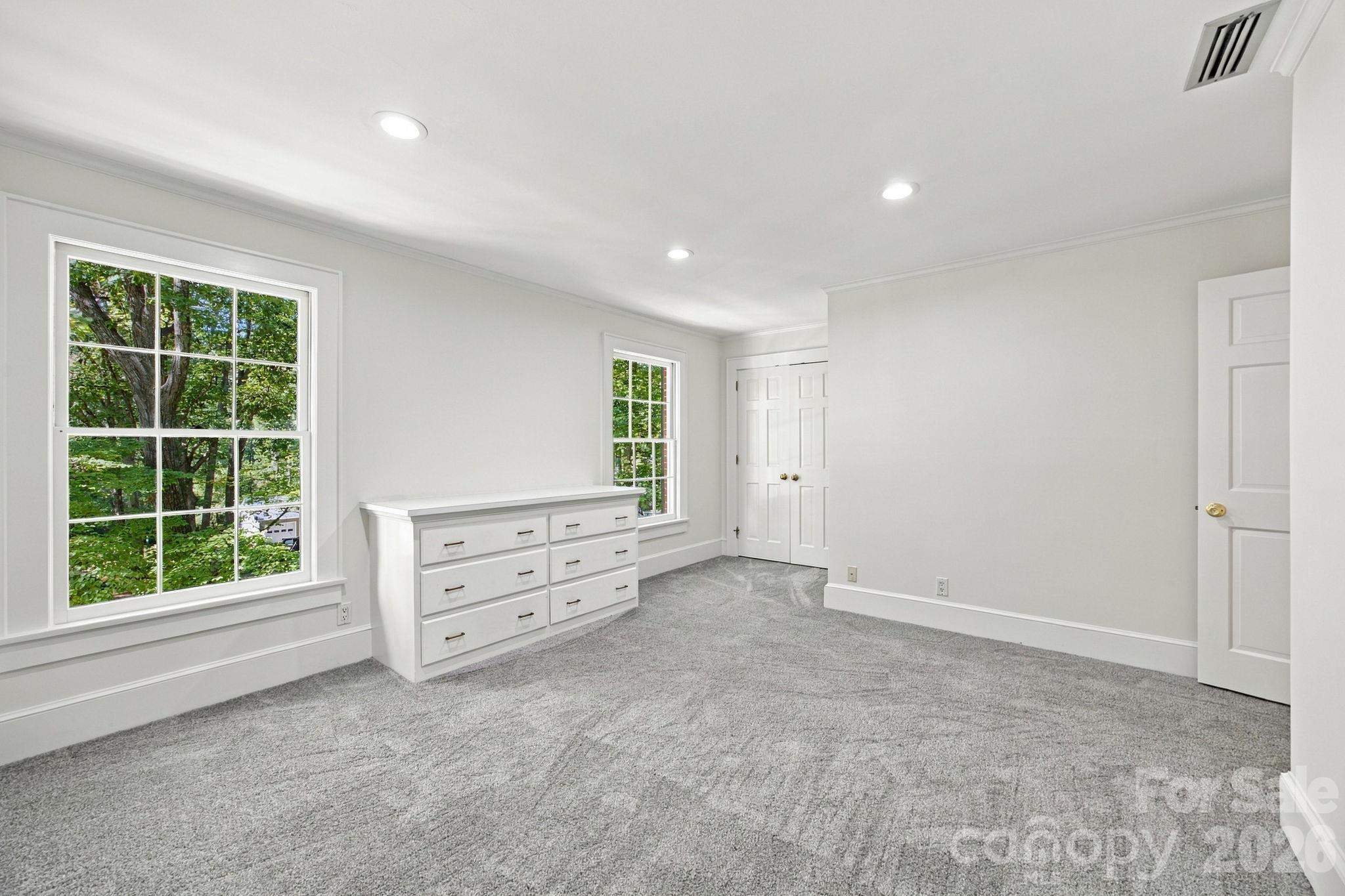 321 Camelot Drive Property Photo 37