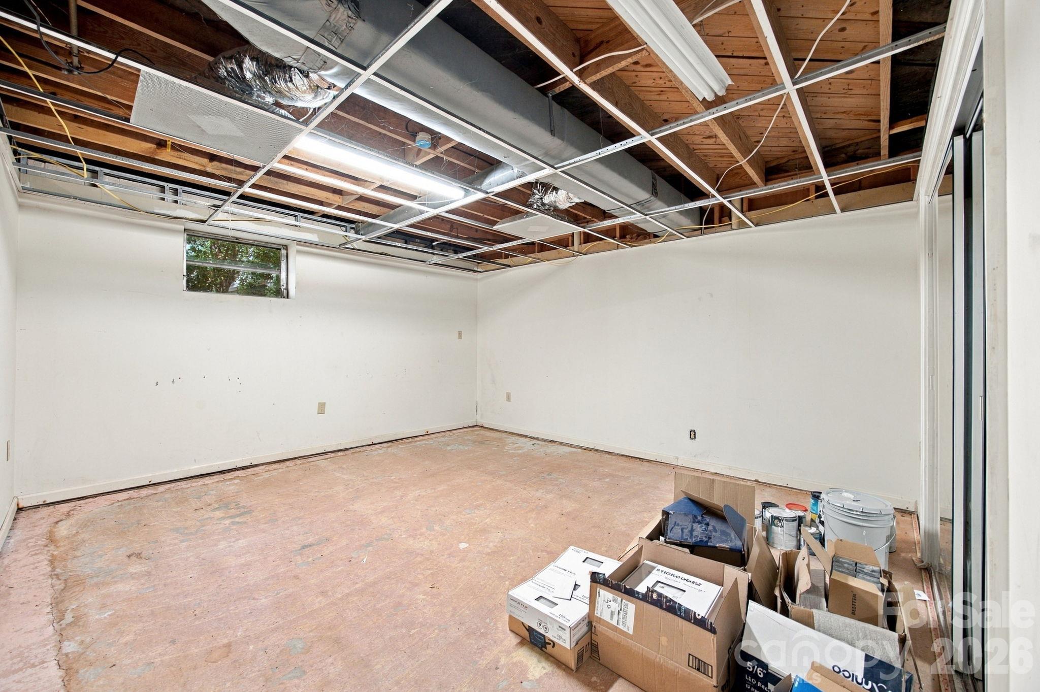 321 Camelot Drive Property Photo 44