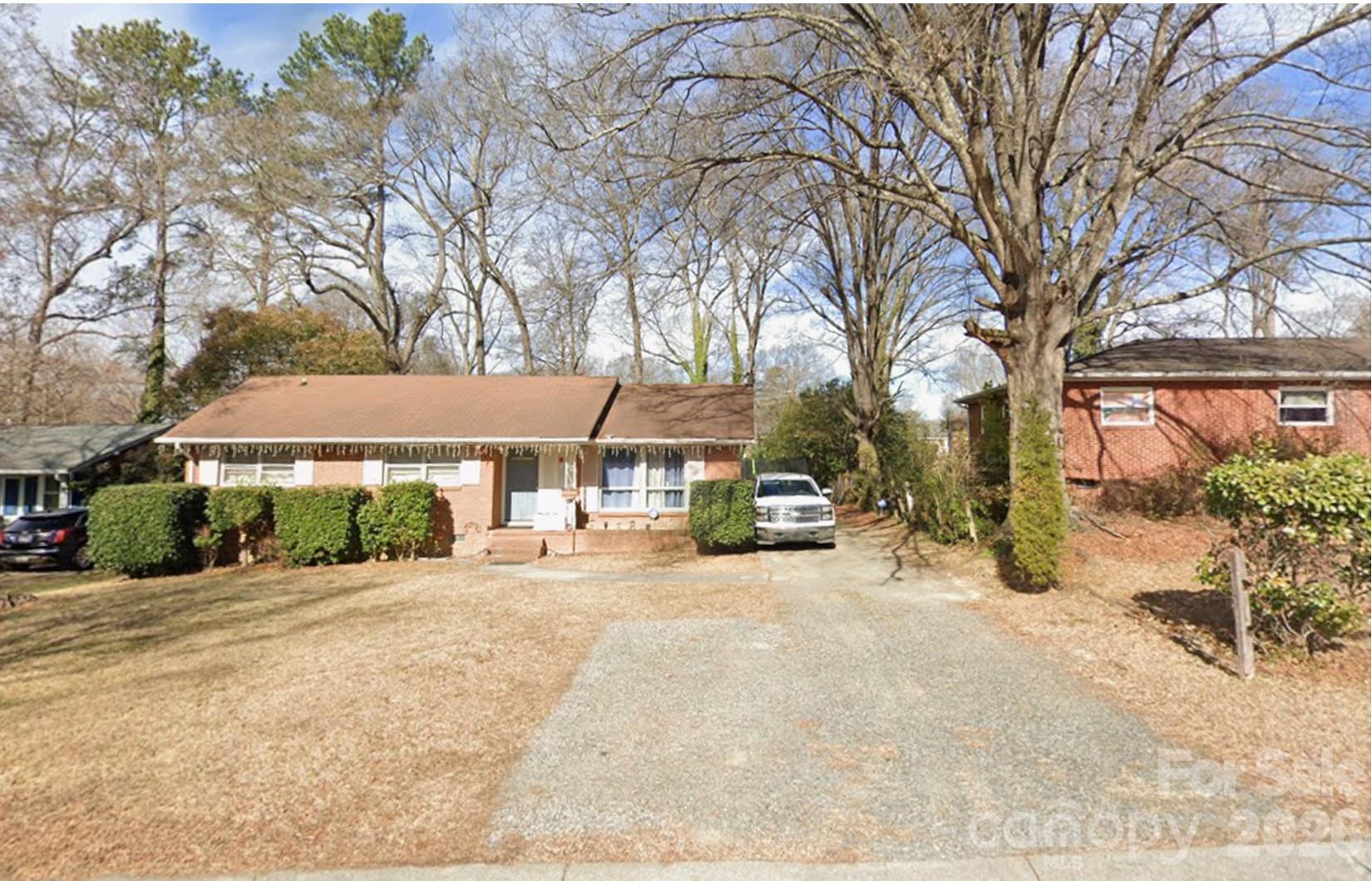 3819 Farmview Road Property Photo 1
