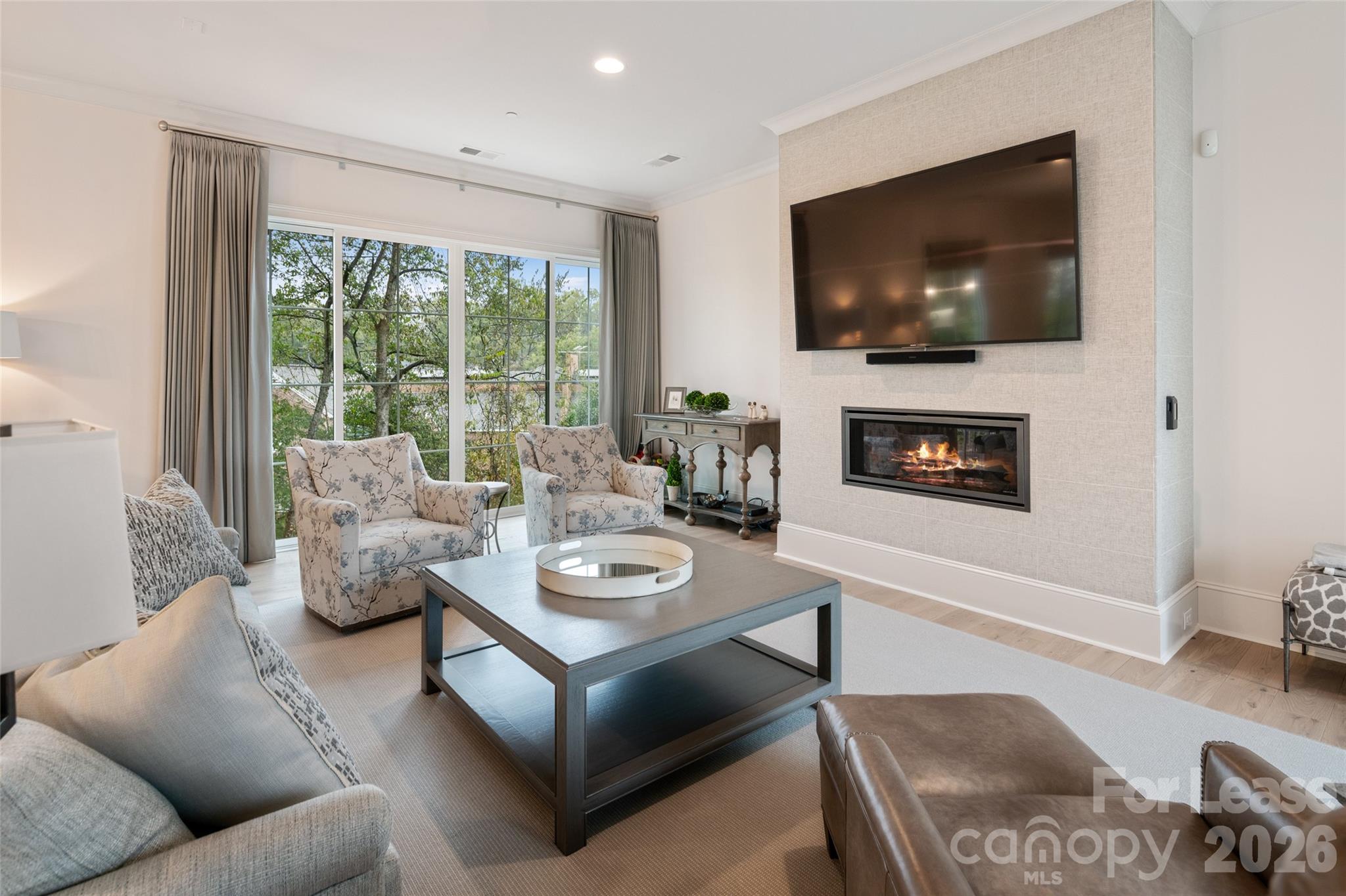 1708 Lombardy Circle D Property Photo 12