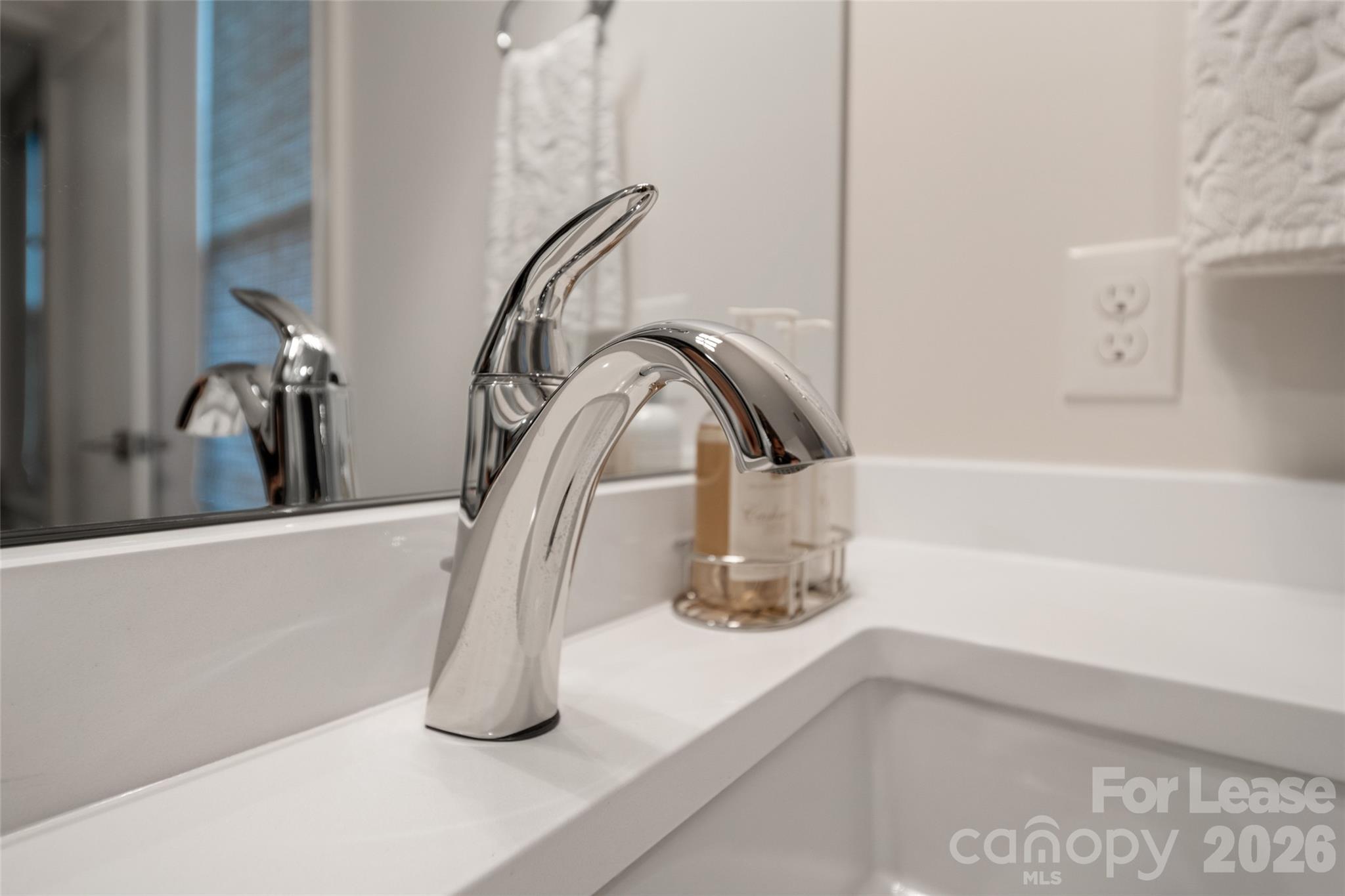 1708 Lombardy Circle D Property Photo 16