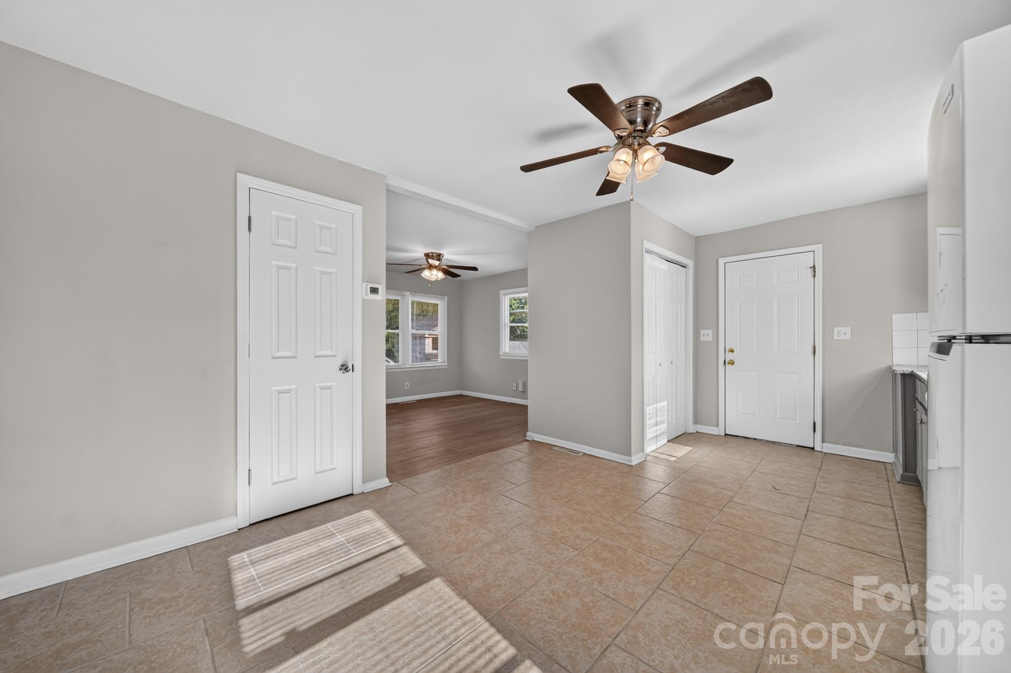 301 Houston Street Property Photo 11