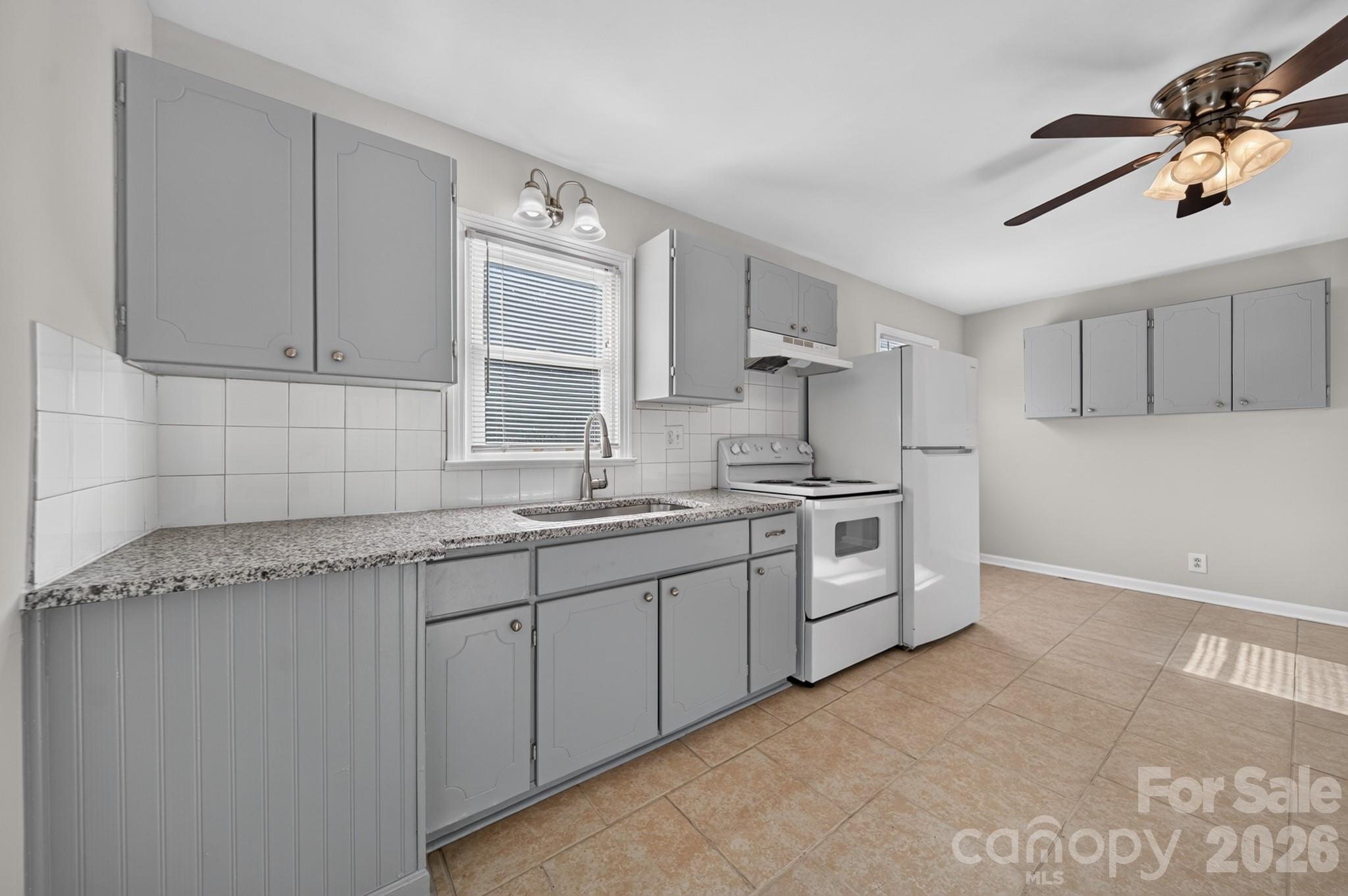 301 Houston Street Property Photo 12