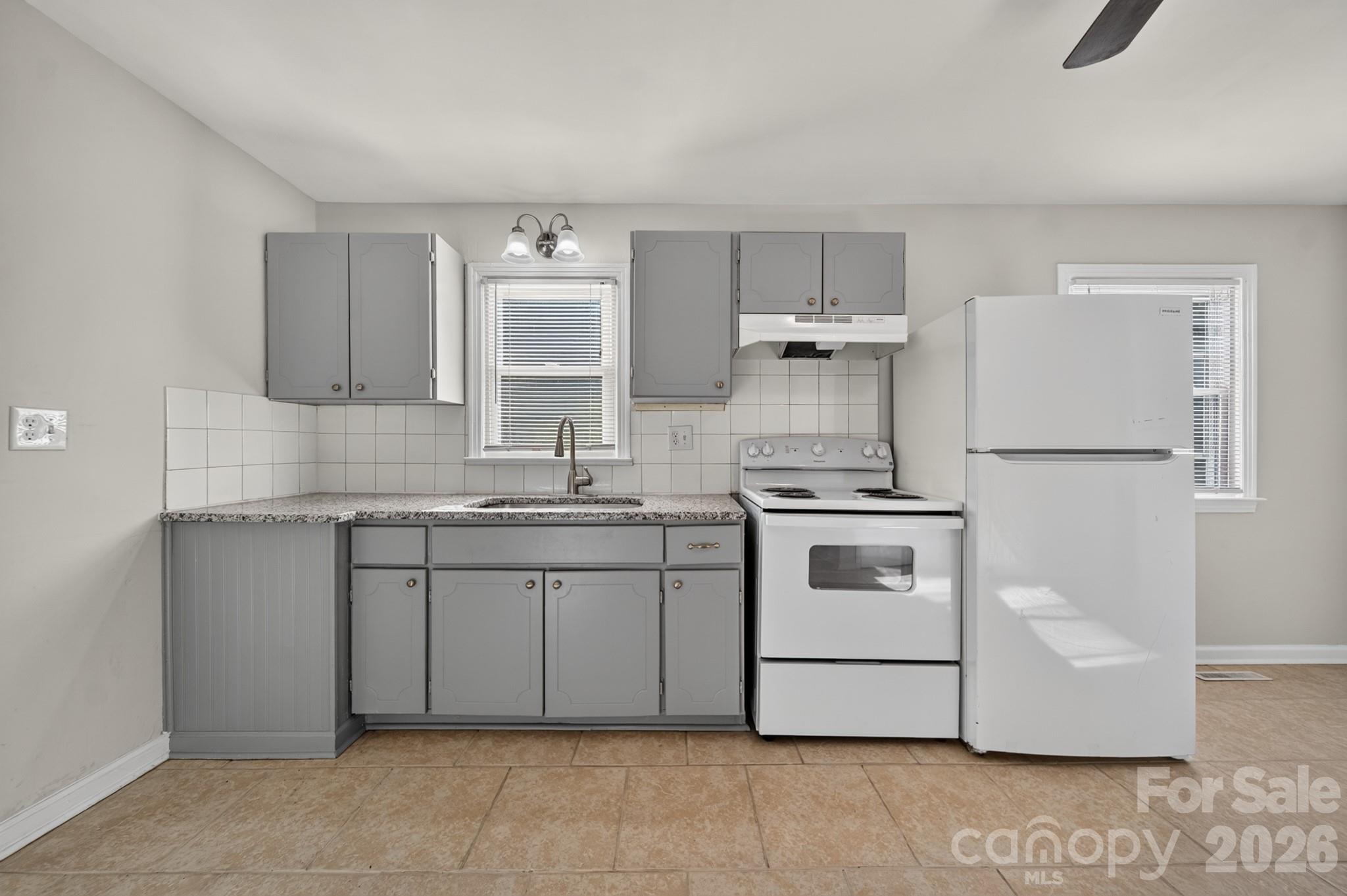 301 Houston Street Property Photo 13