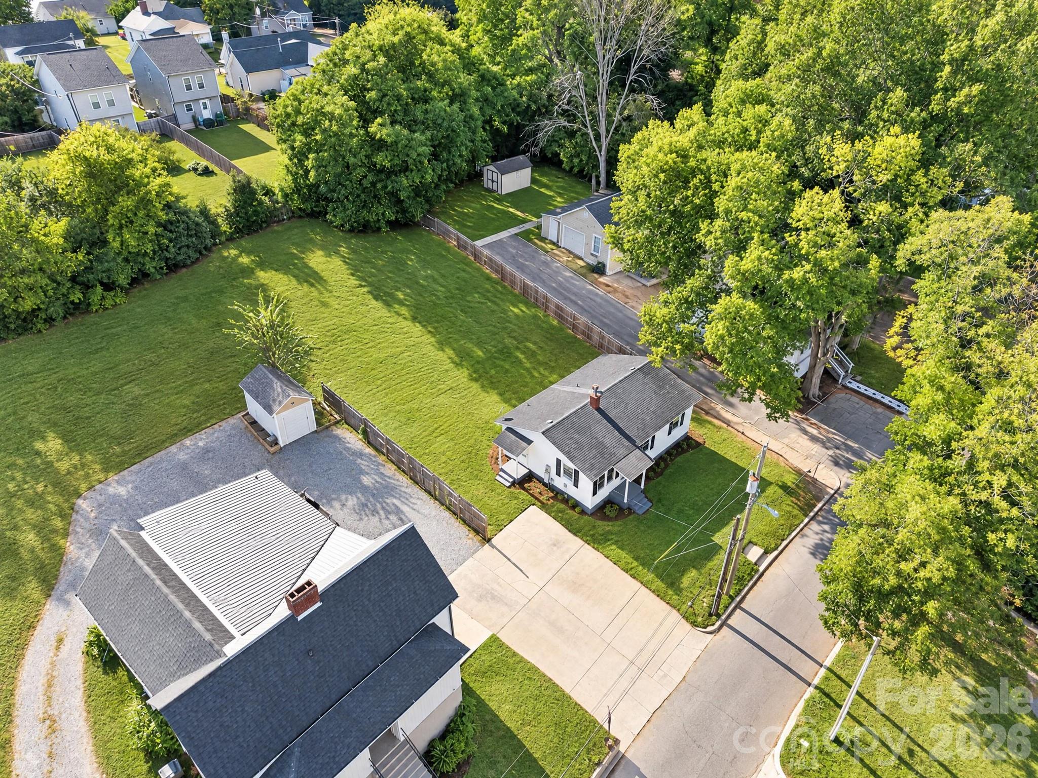 301 Houston Street Property Photo 20
