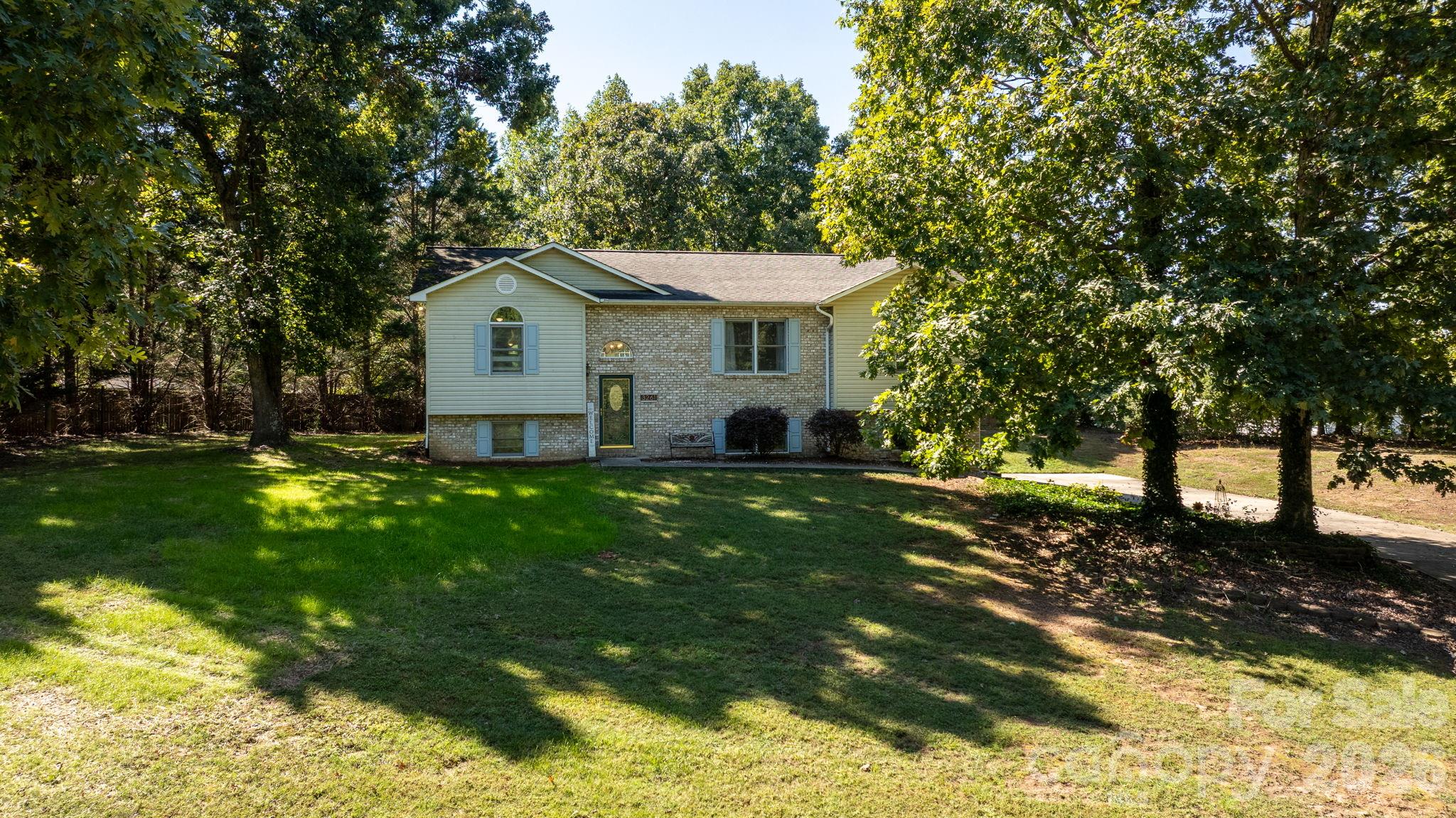 3261 Washington Way Property Photo 2