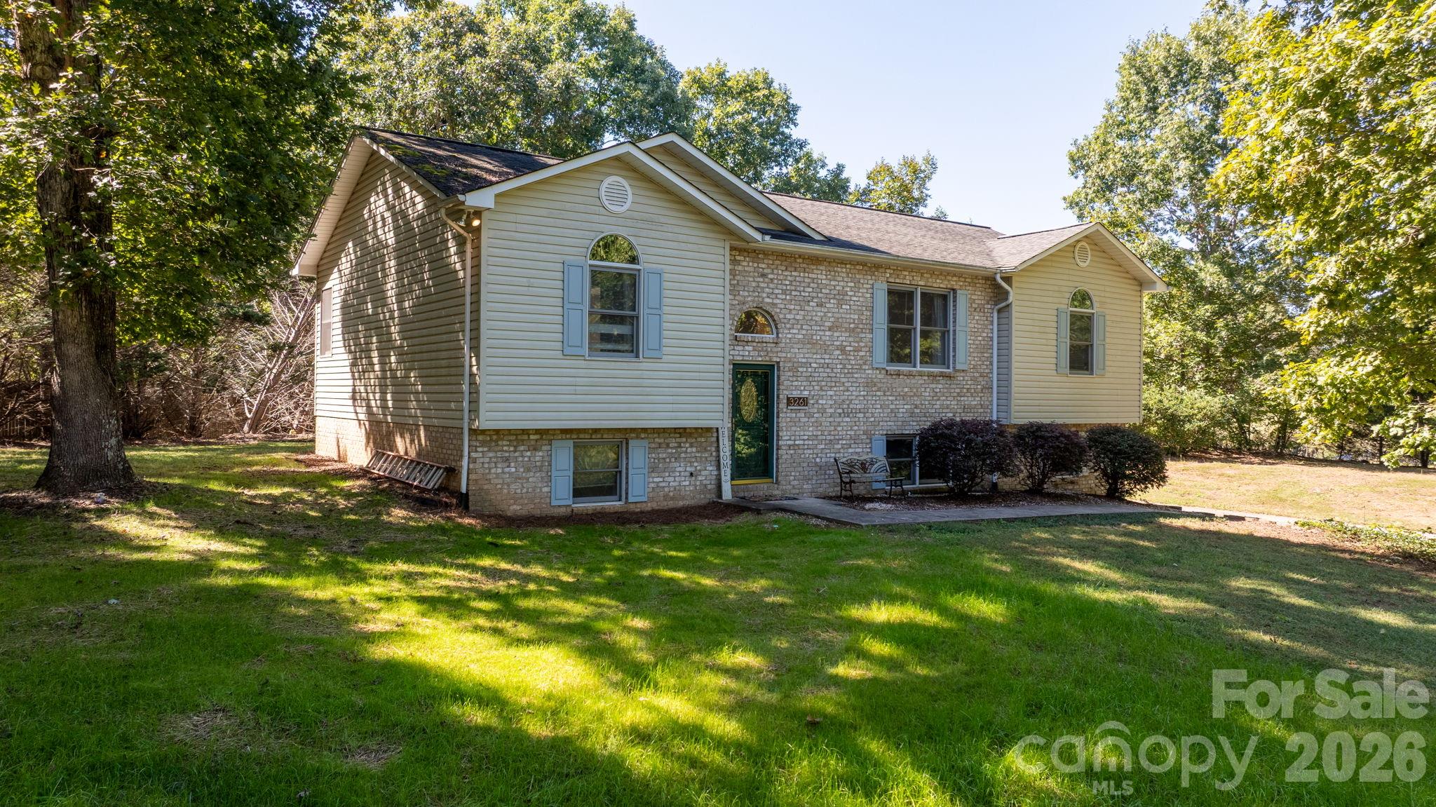 3261 Washington Way Property Photo 4