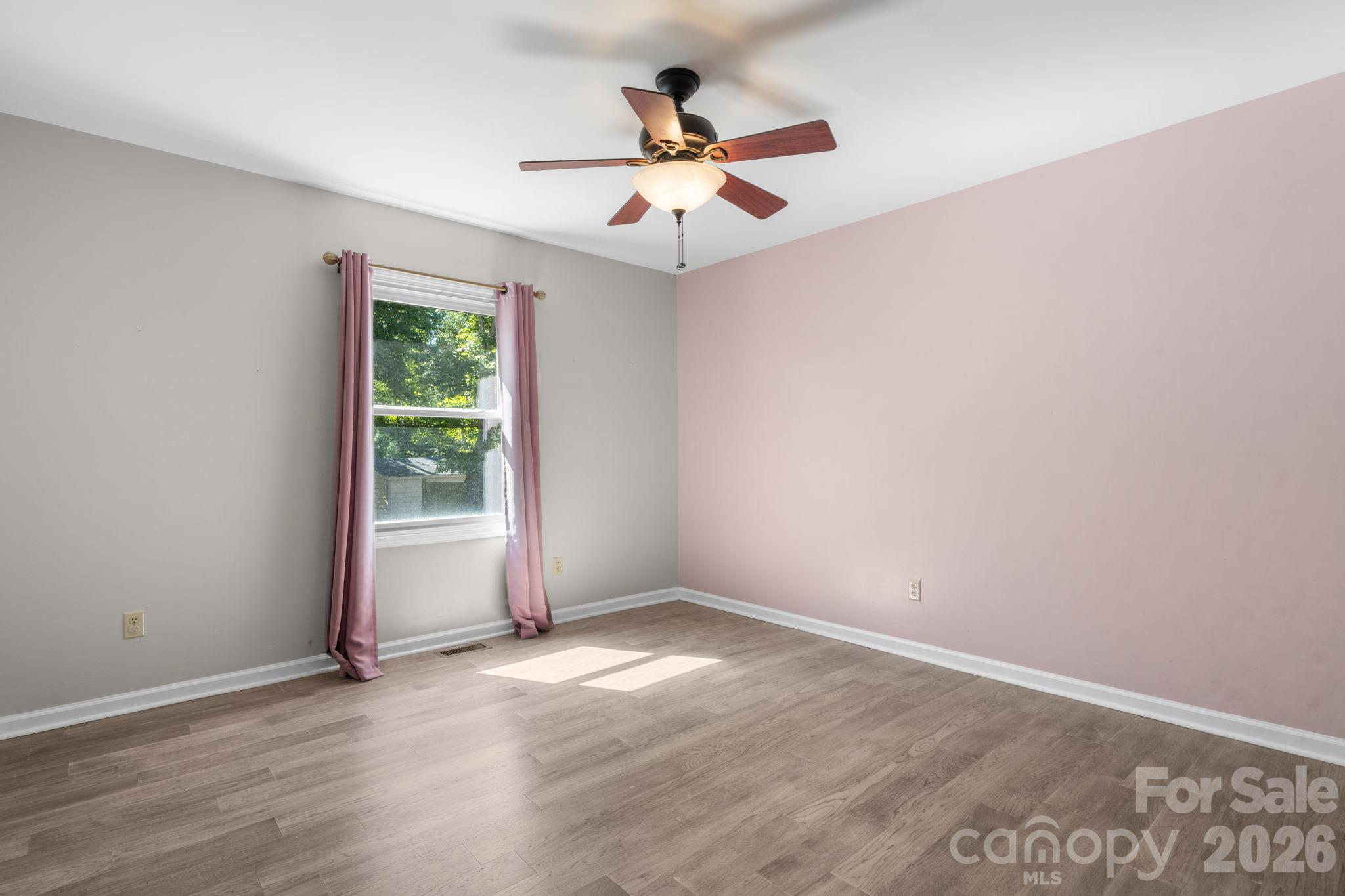 3261 Washington Way Property Photo 22
