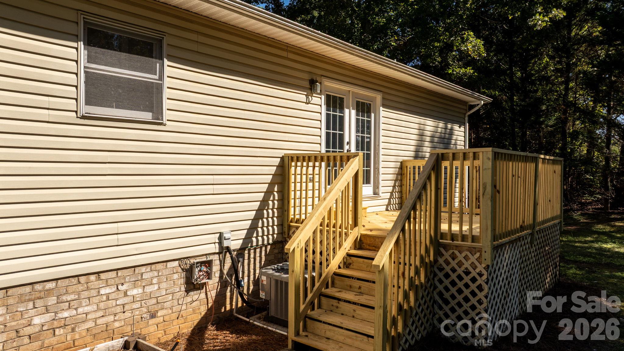3261 Washington Way Property Photo 32