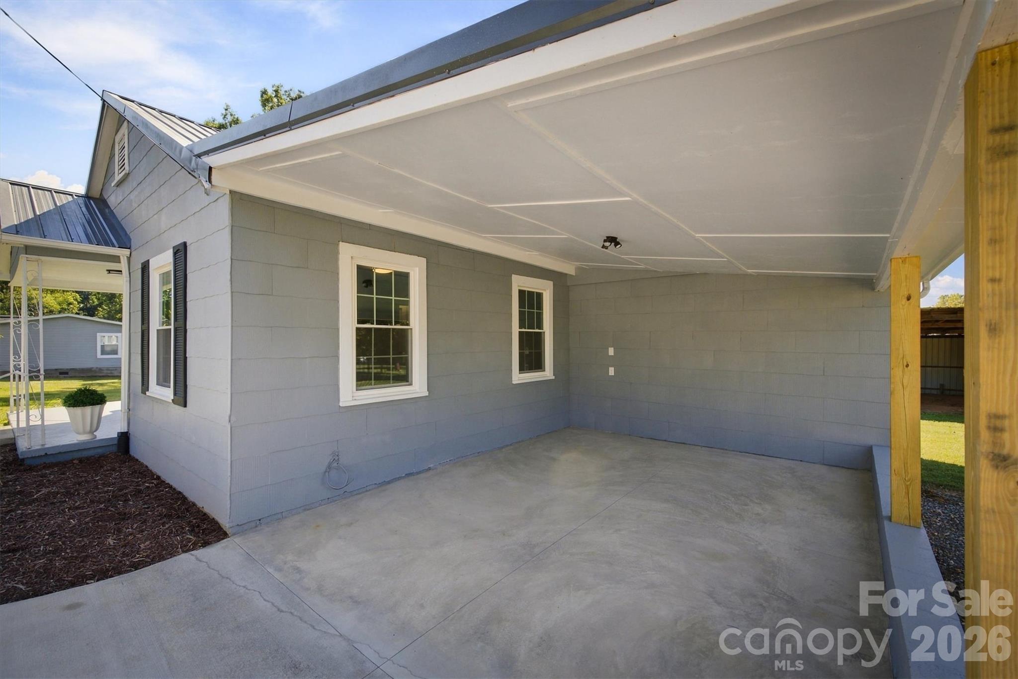 3218 Craig Avenue Property Photo 23