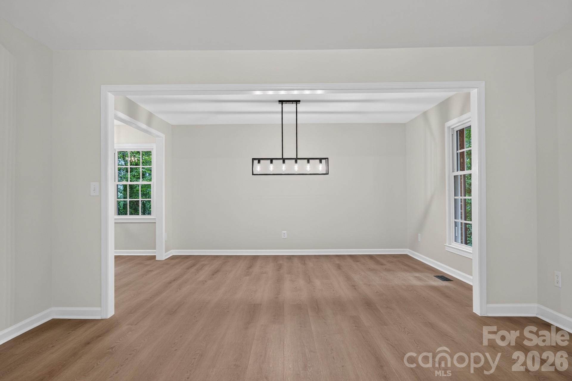 5550 Overlook Circle Property Photo 11