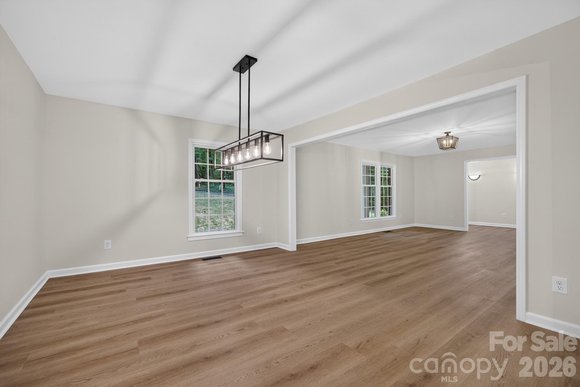 5550 Overlook Circle Property Photo 14