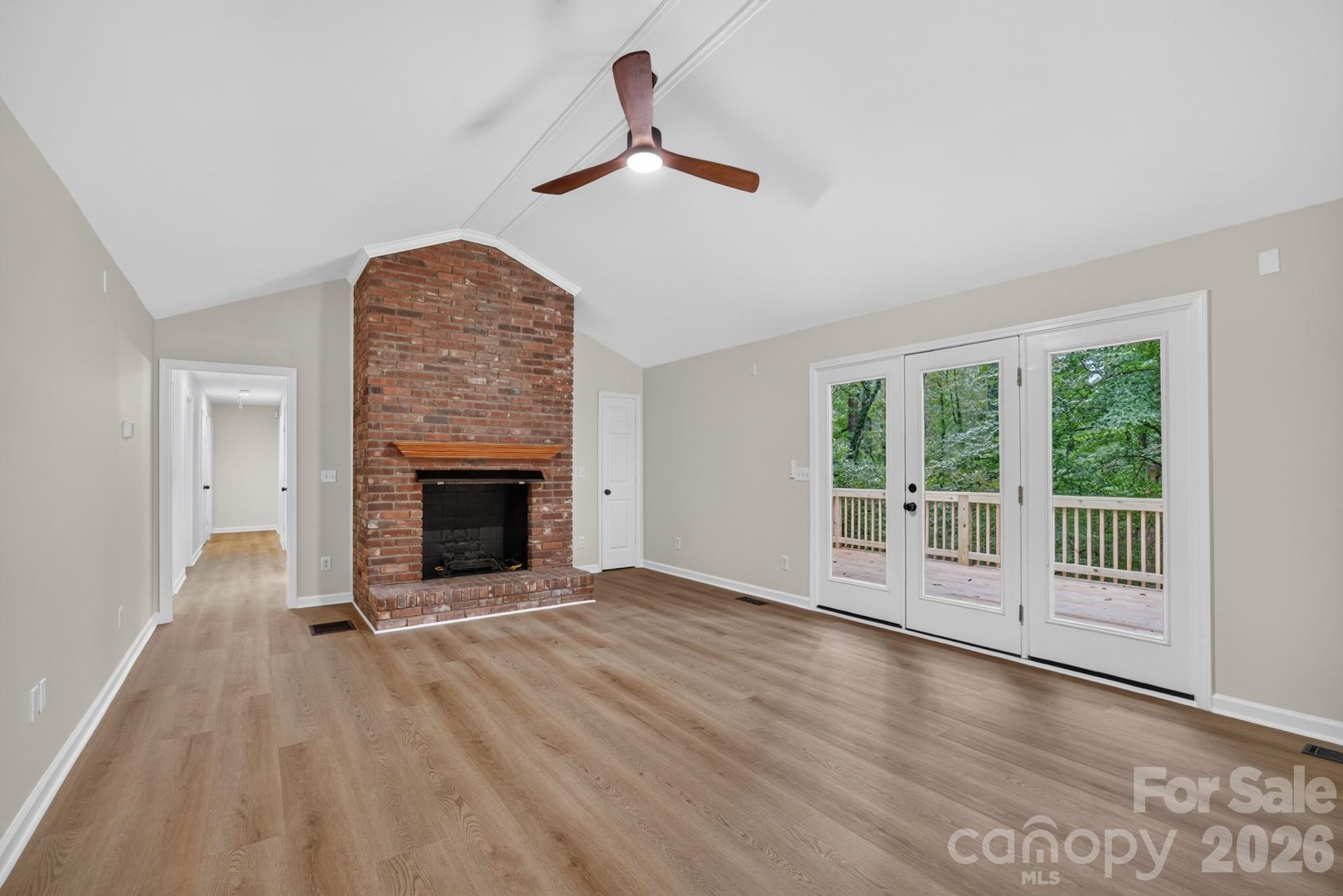 5550 Overlook Circle Property Photo 21
