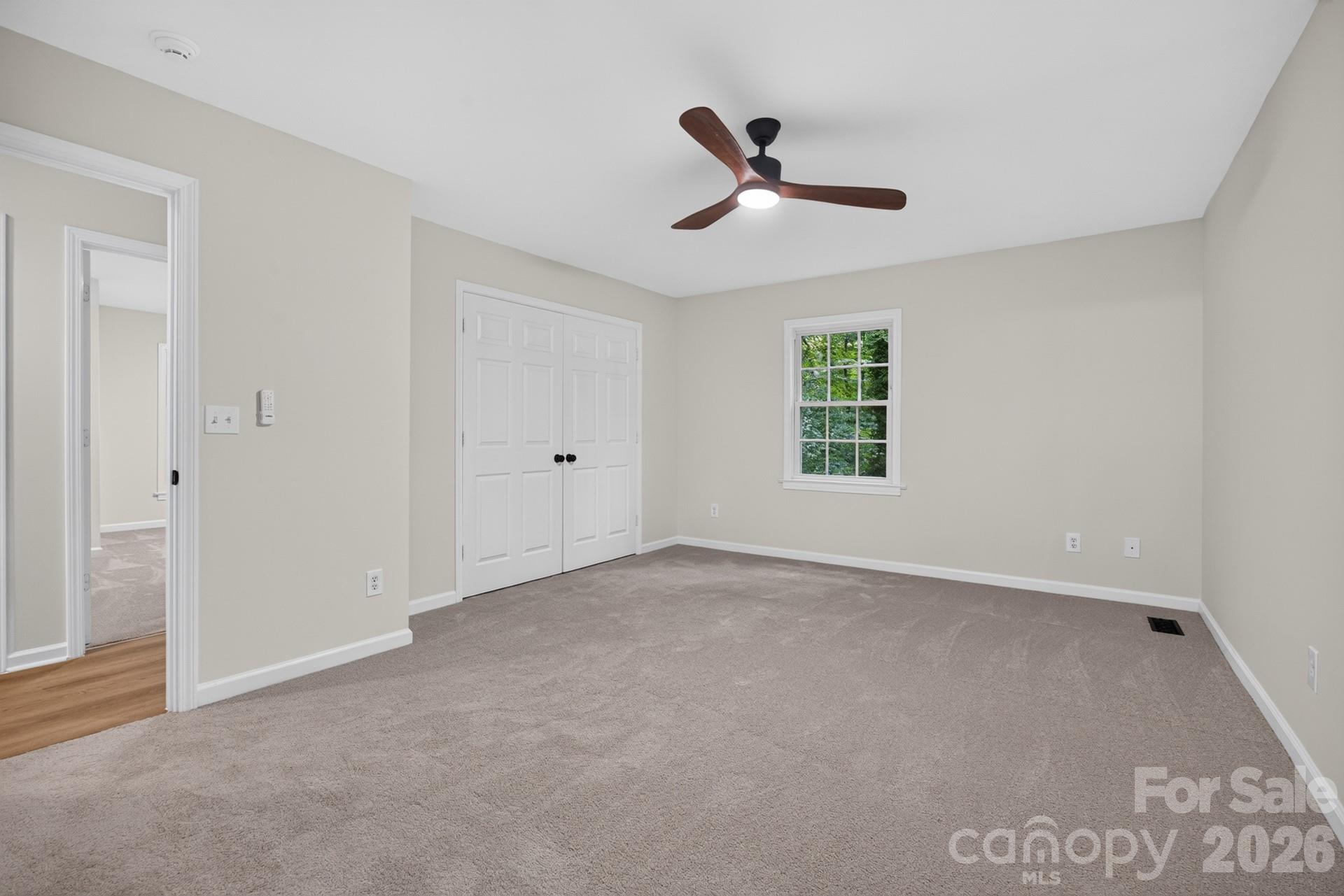 5550 Overlook Circle Property Photo 24