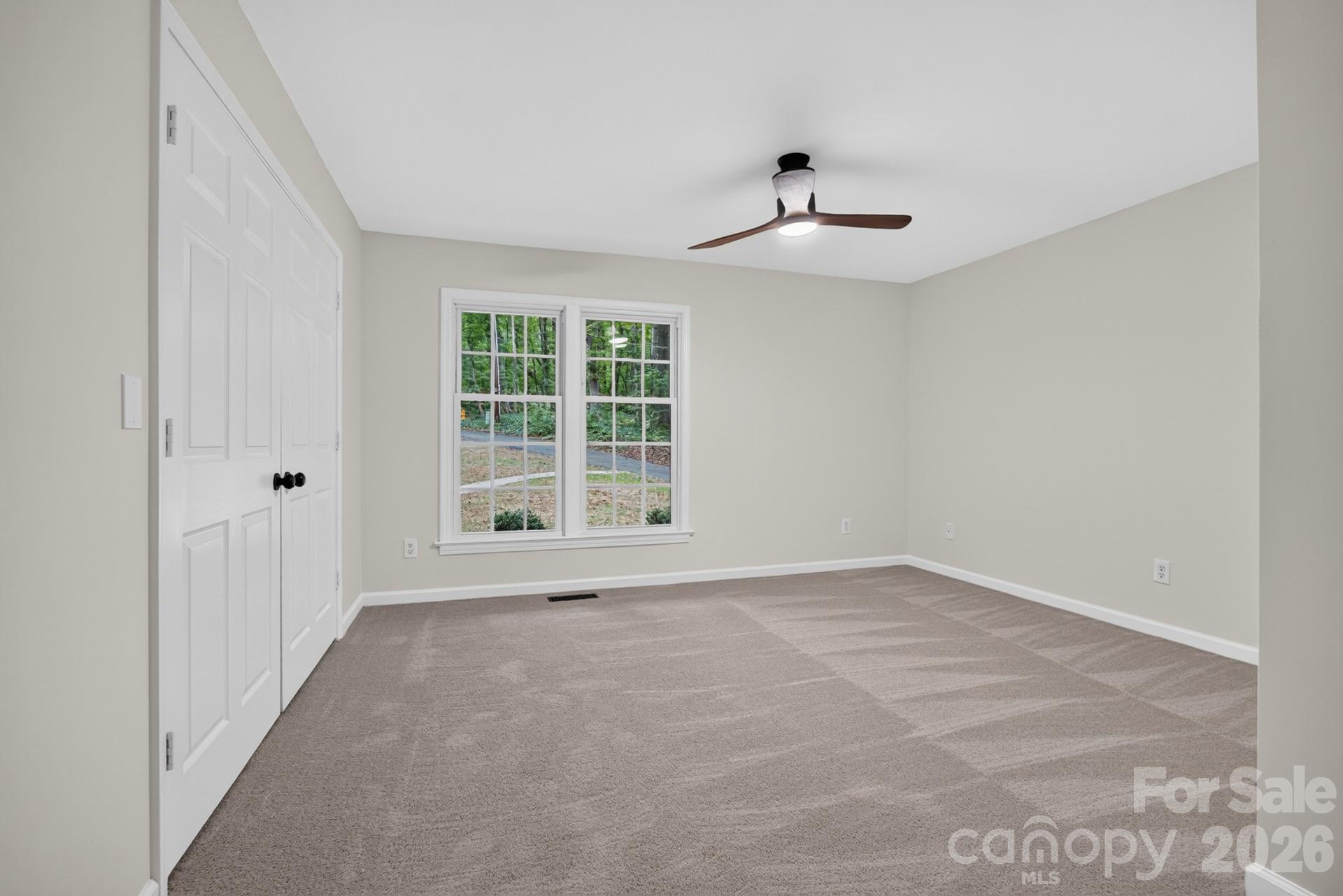 5550 Overlook Circle Property Photo 28