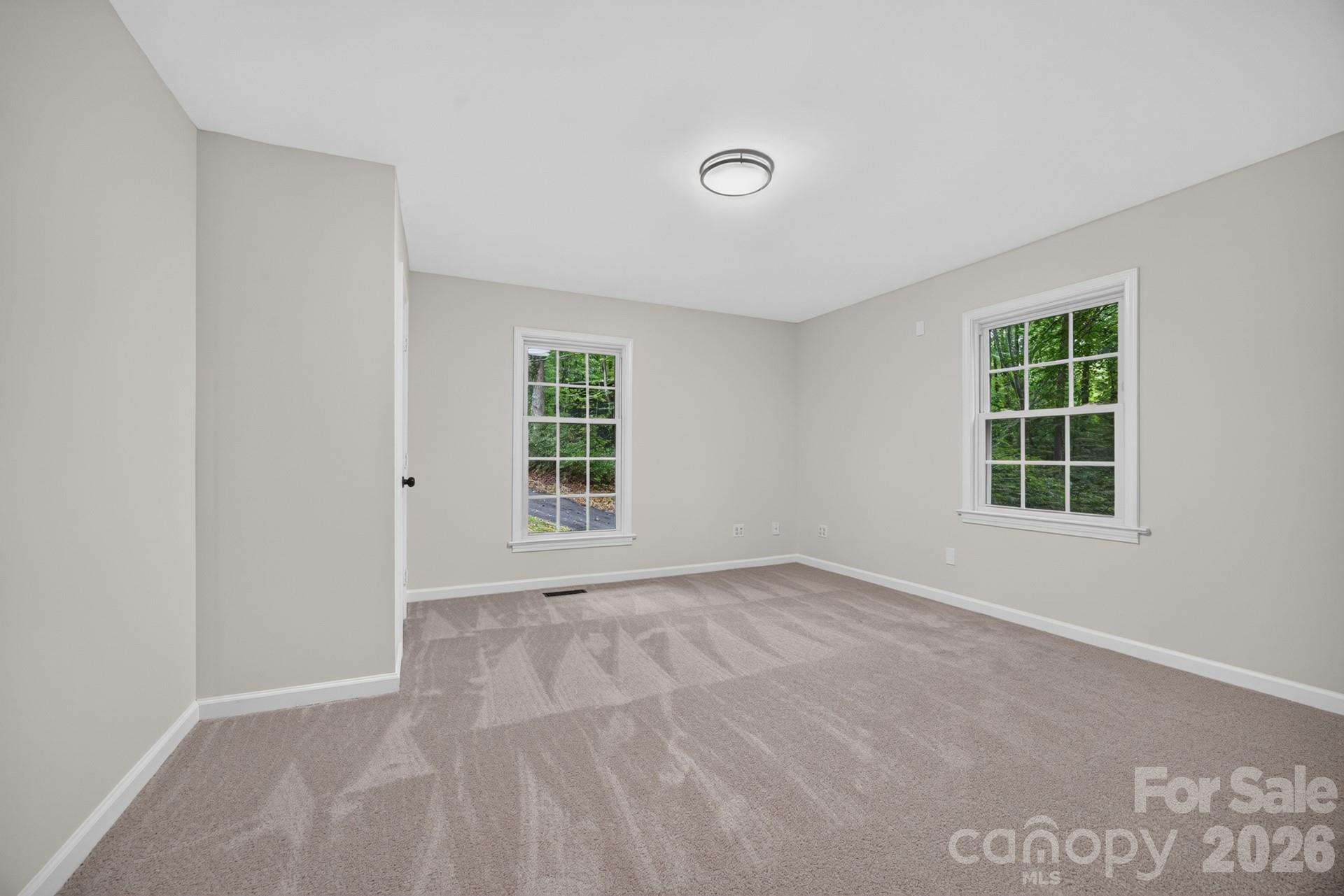 5550 Overlook Circle Property Photo 32