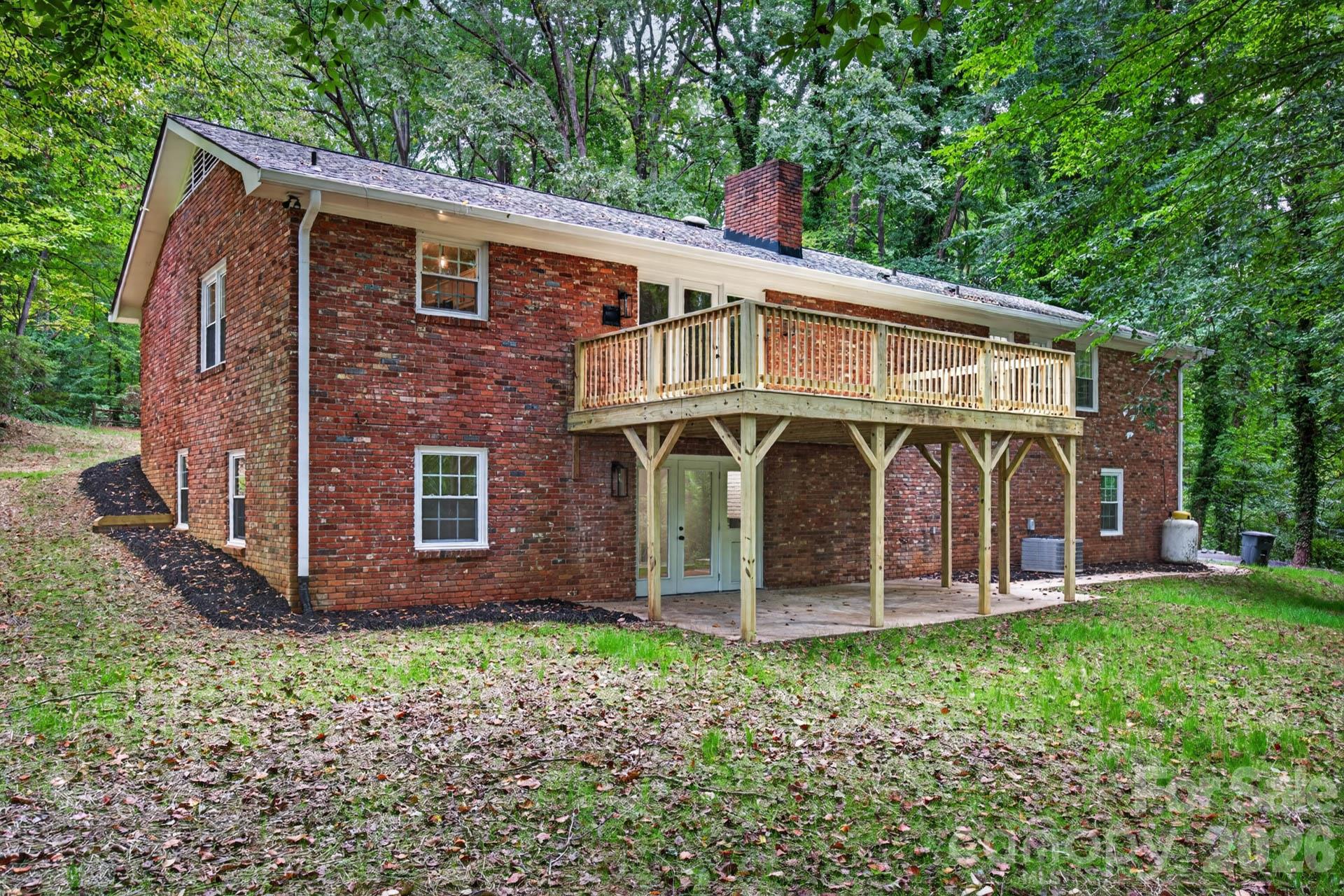 5550 Overlook Circle Property Photo 46