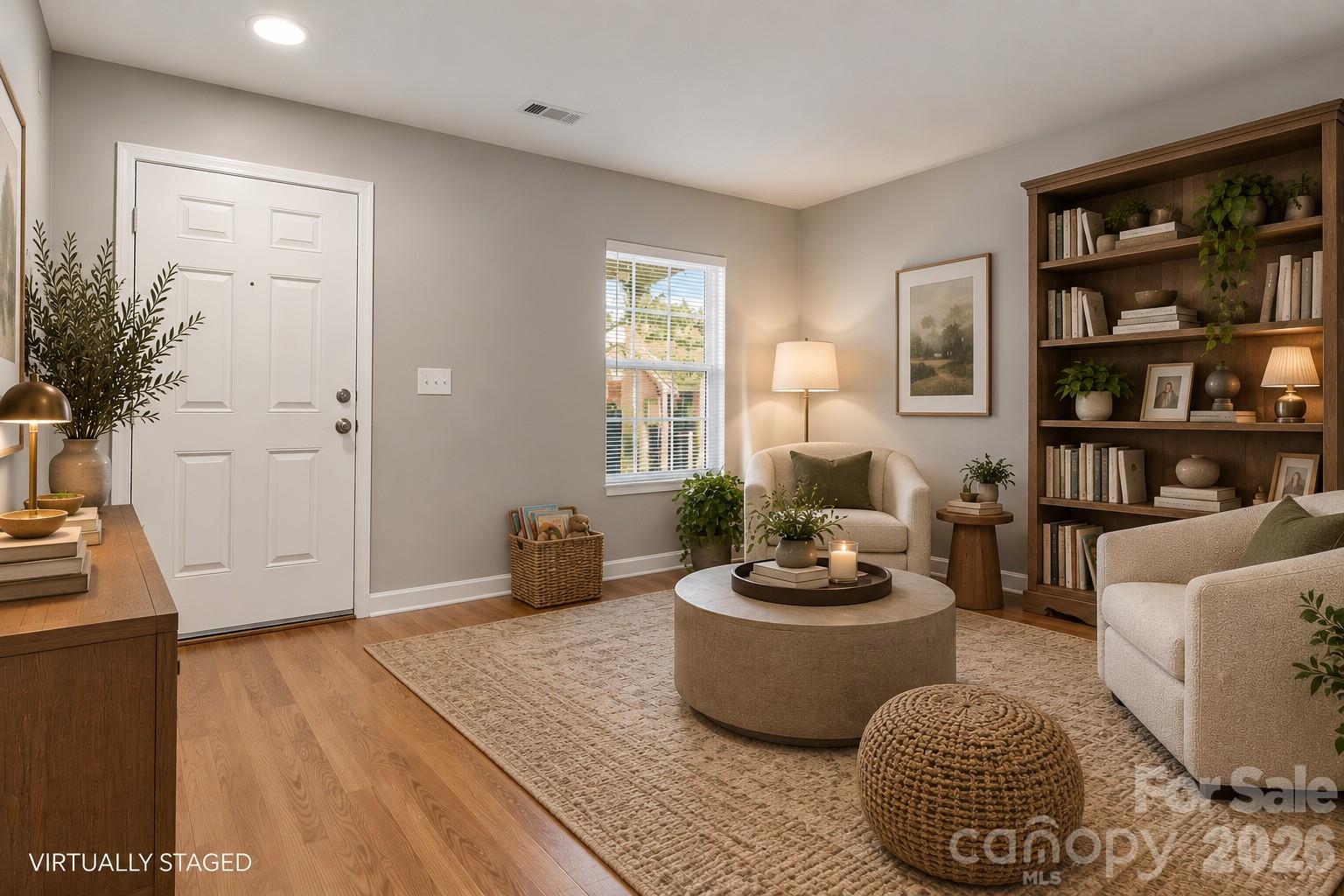 6215 Woodland Commons Drive Property Photo 3