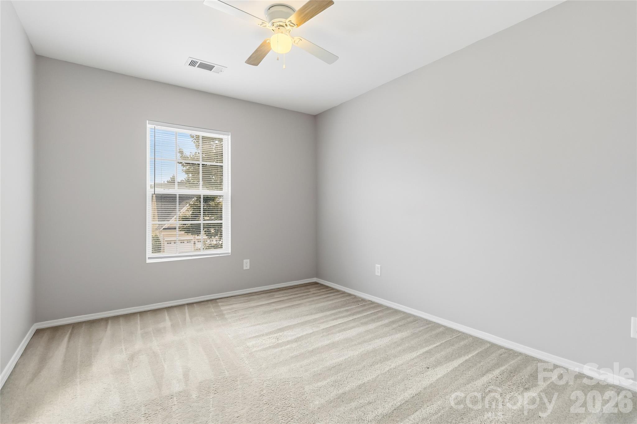 6215 Woodland Commons Drive Property Photo 17