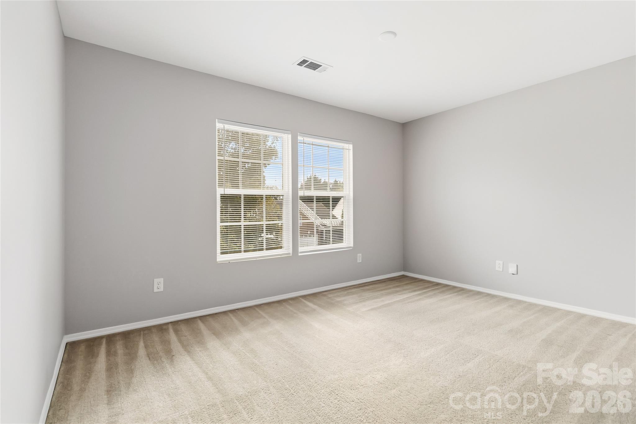 6215 Woodland Commons Drive Property Photo 20