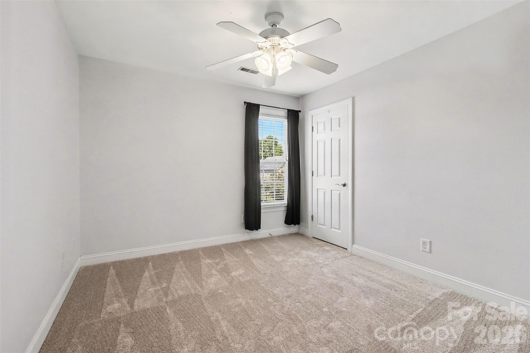 1006 Triple Crown Drive Property Photo 21