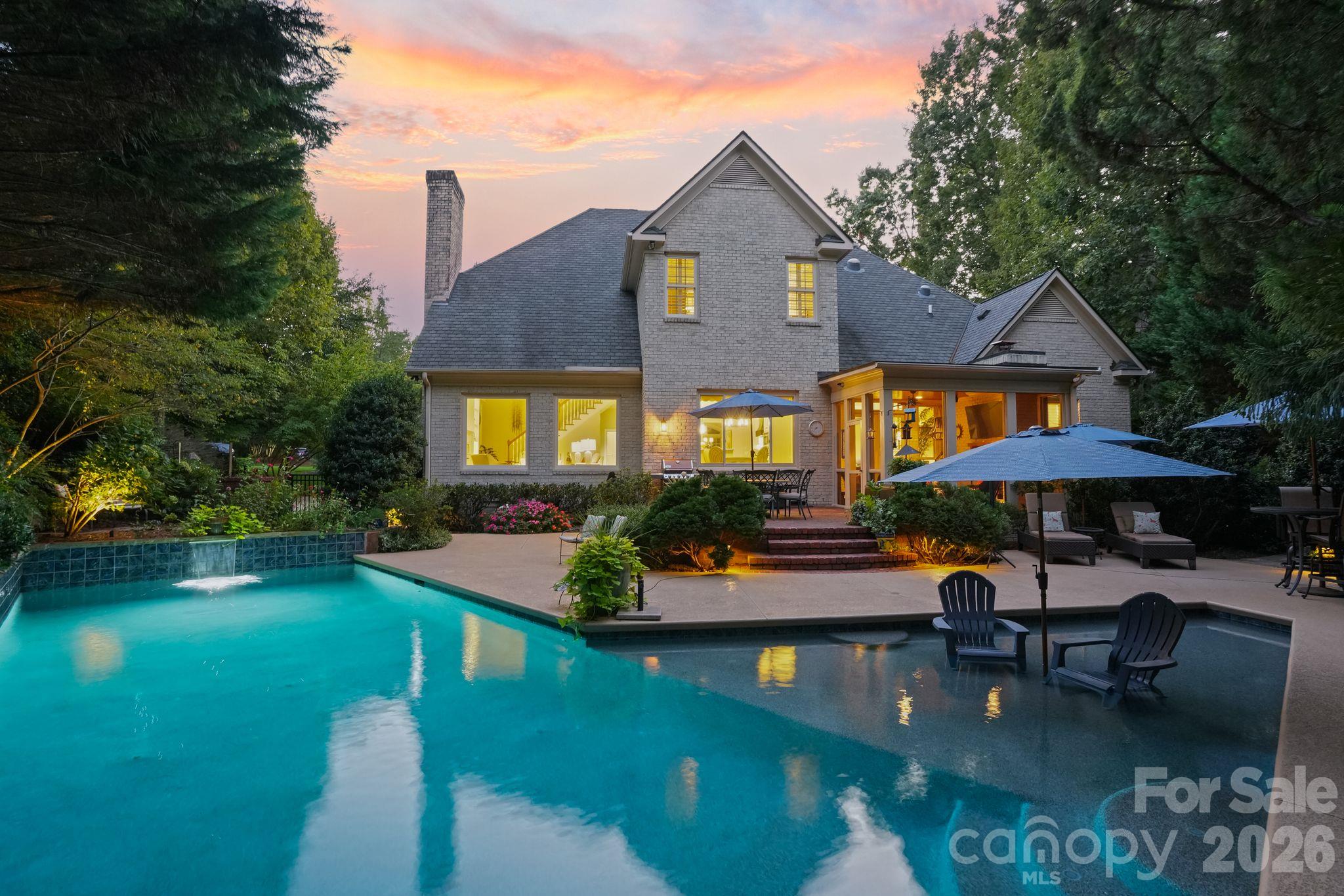 811 Bass Landing Place Property Photo 3